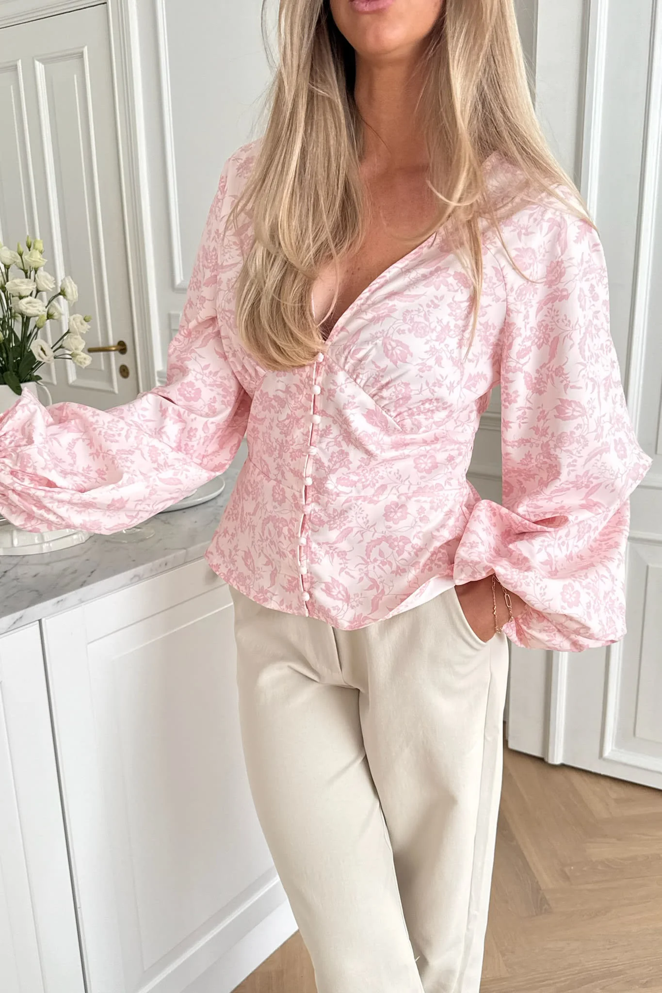 AddyIC Shirt - Light Pink Floral - Image 6