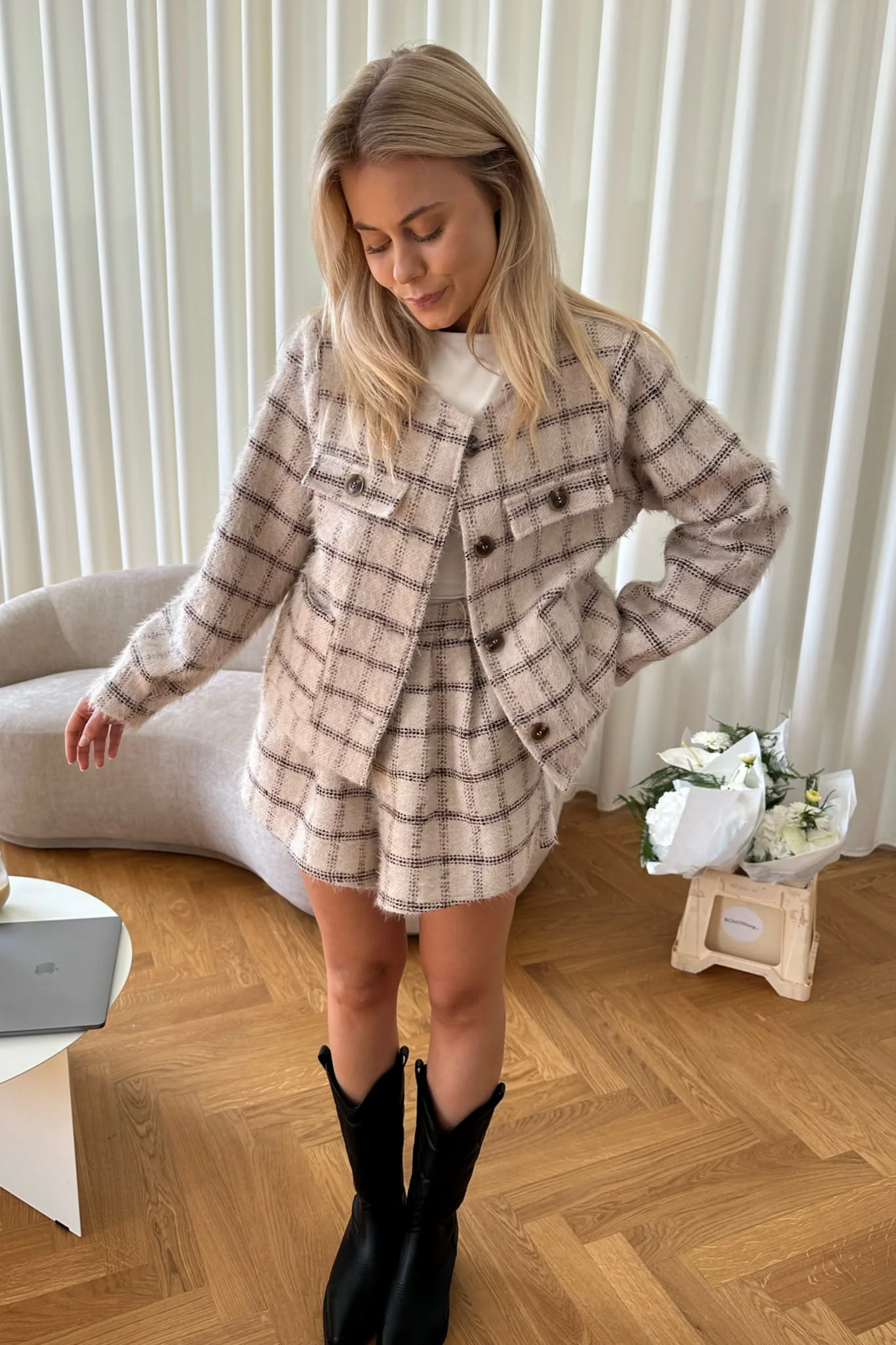 AlbaIC Shorts - Beige/Brown Checks - Image 8