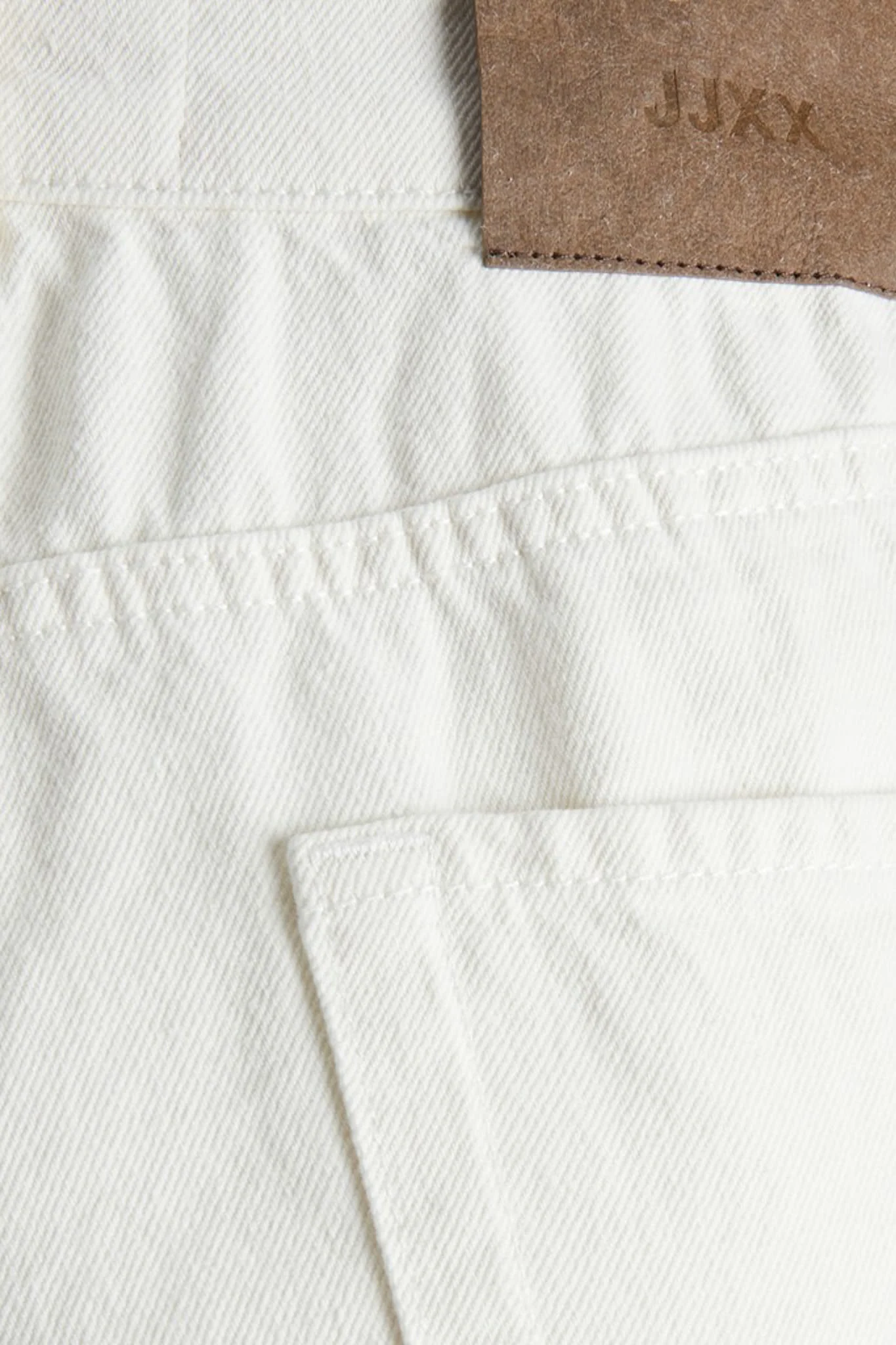 JXAlexa Loose MW Shorts - Ecru - Image 9