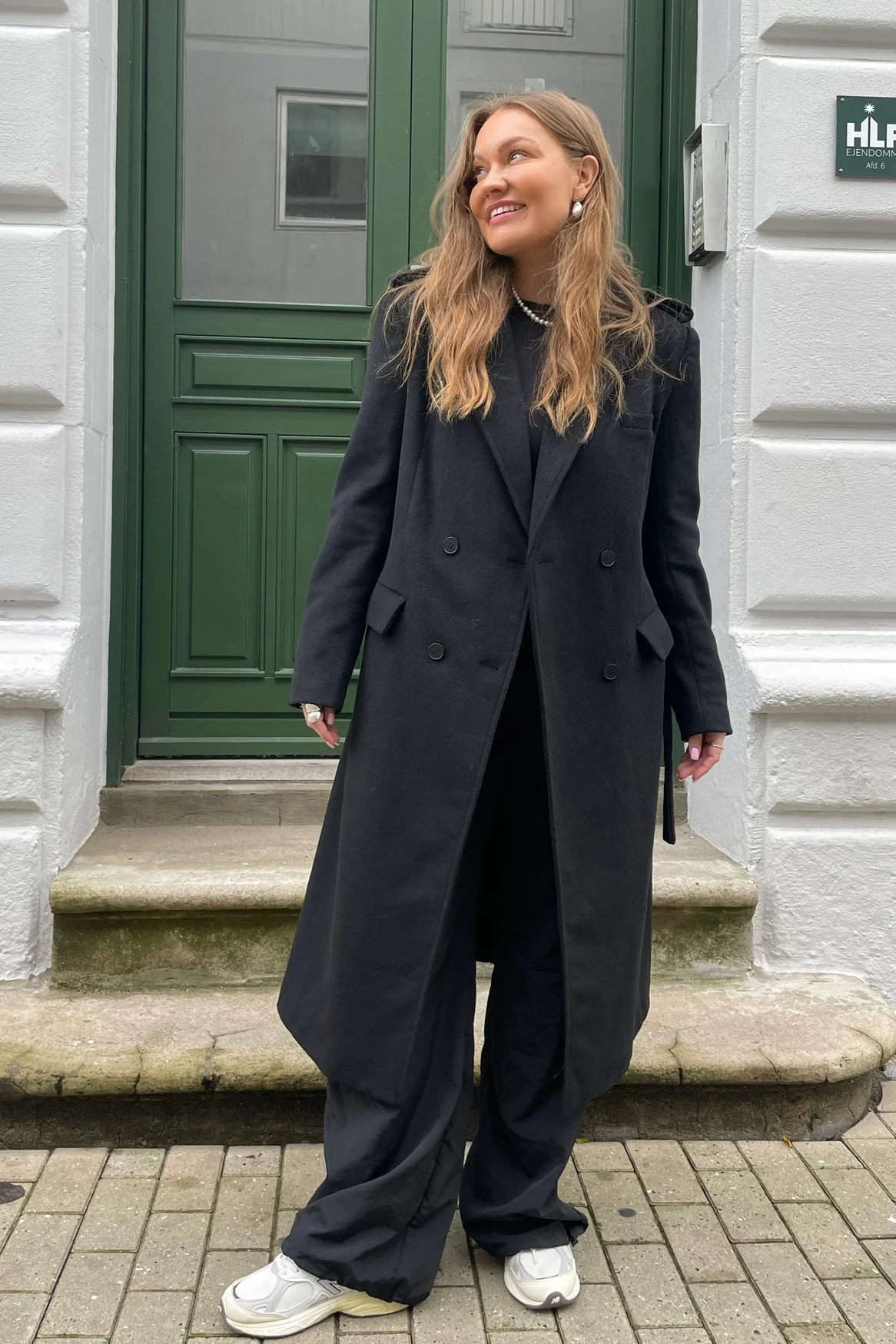 AlicaIC Wool Jacket - Black - Image 3
