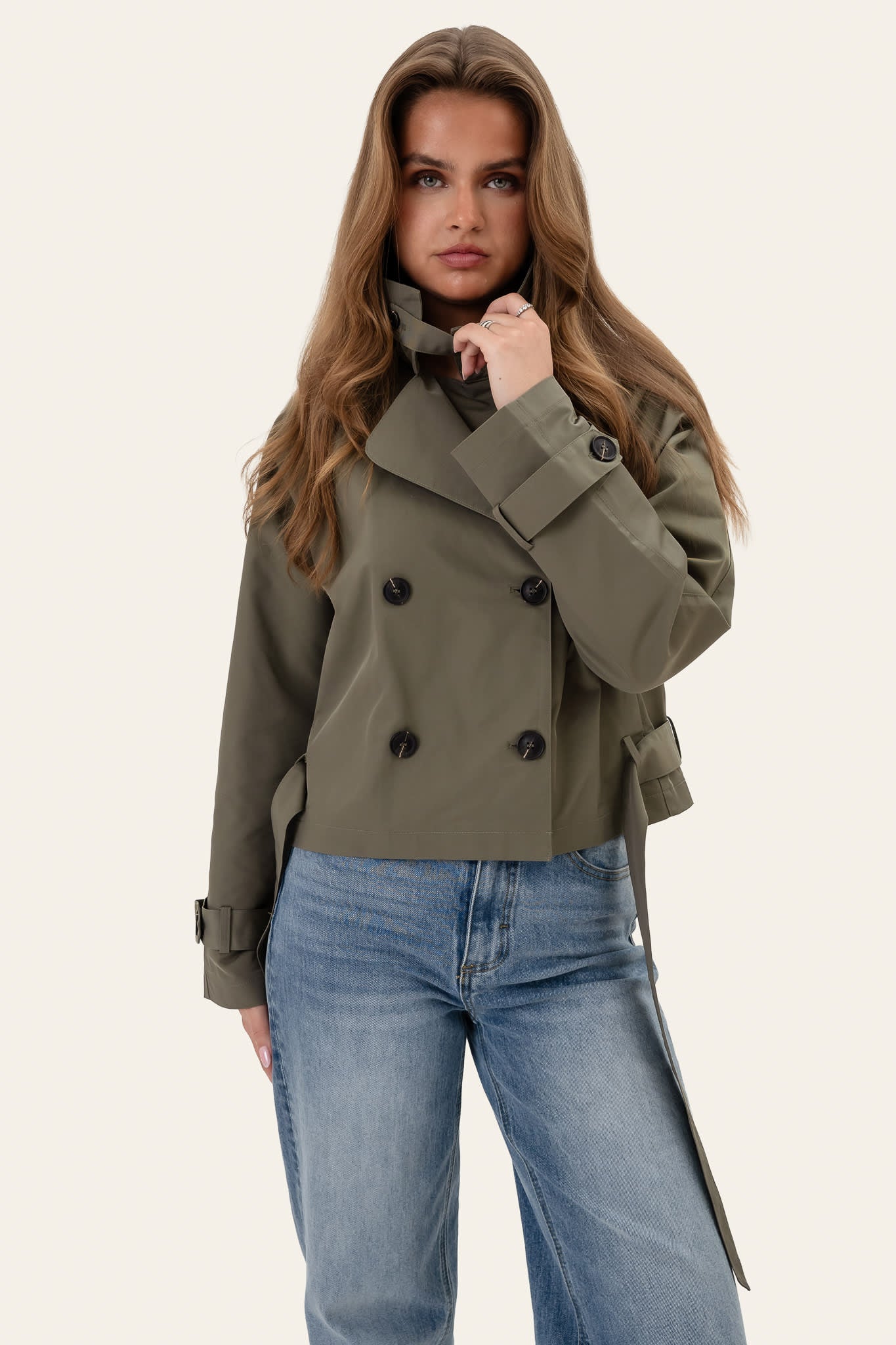 AlmaIC Trenchcoat - Green - Image 3