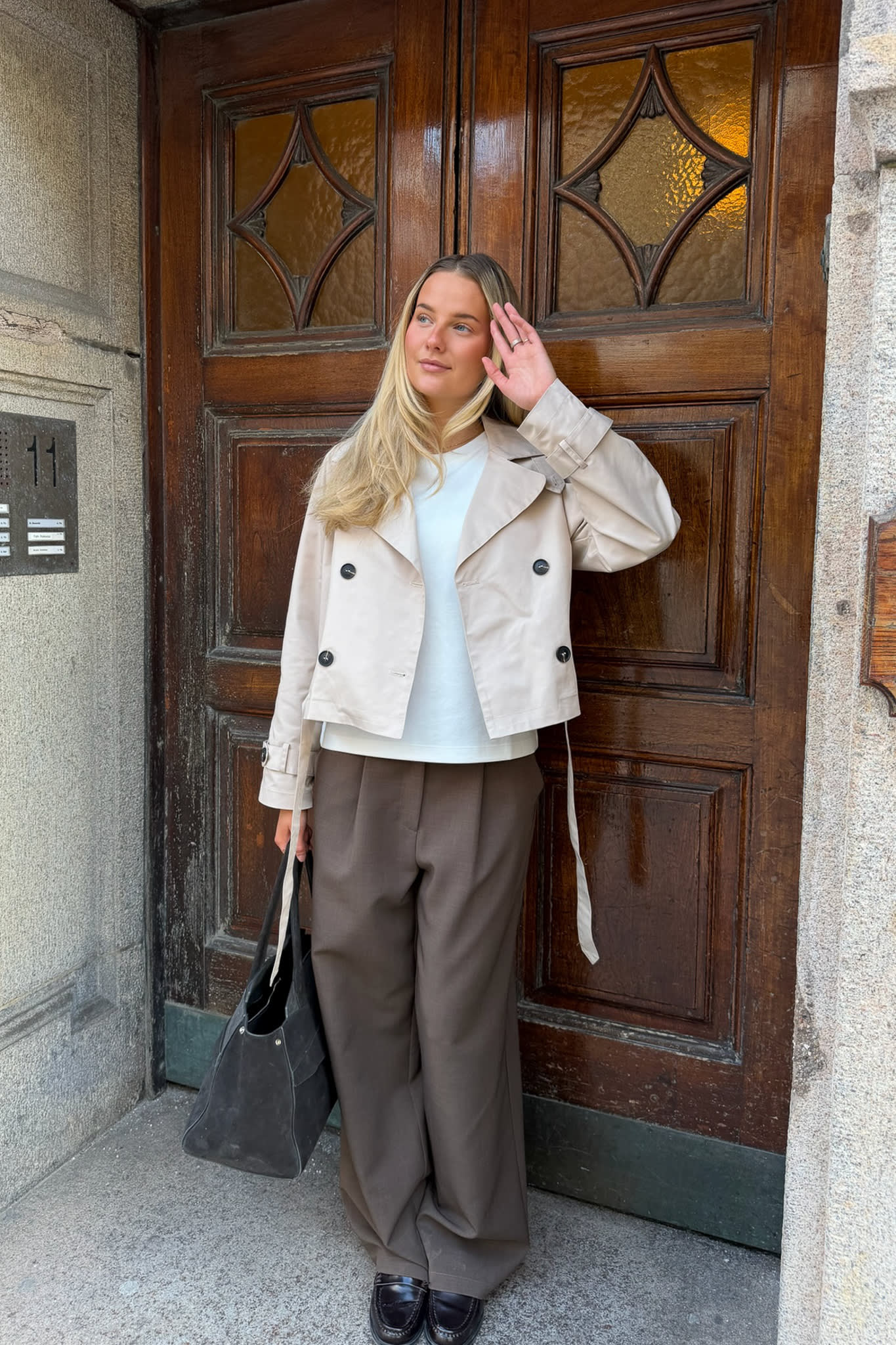 AlmaIC Trenchcoat - Sand - Image 8