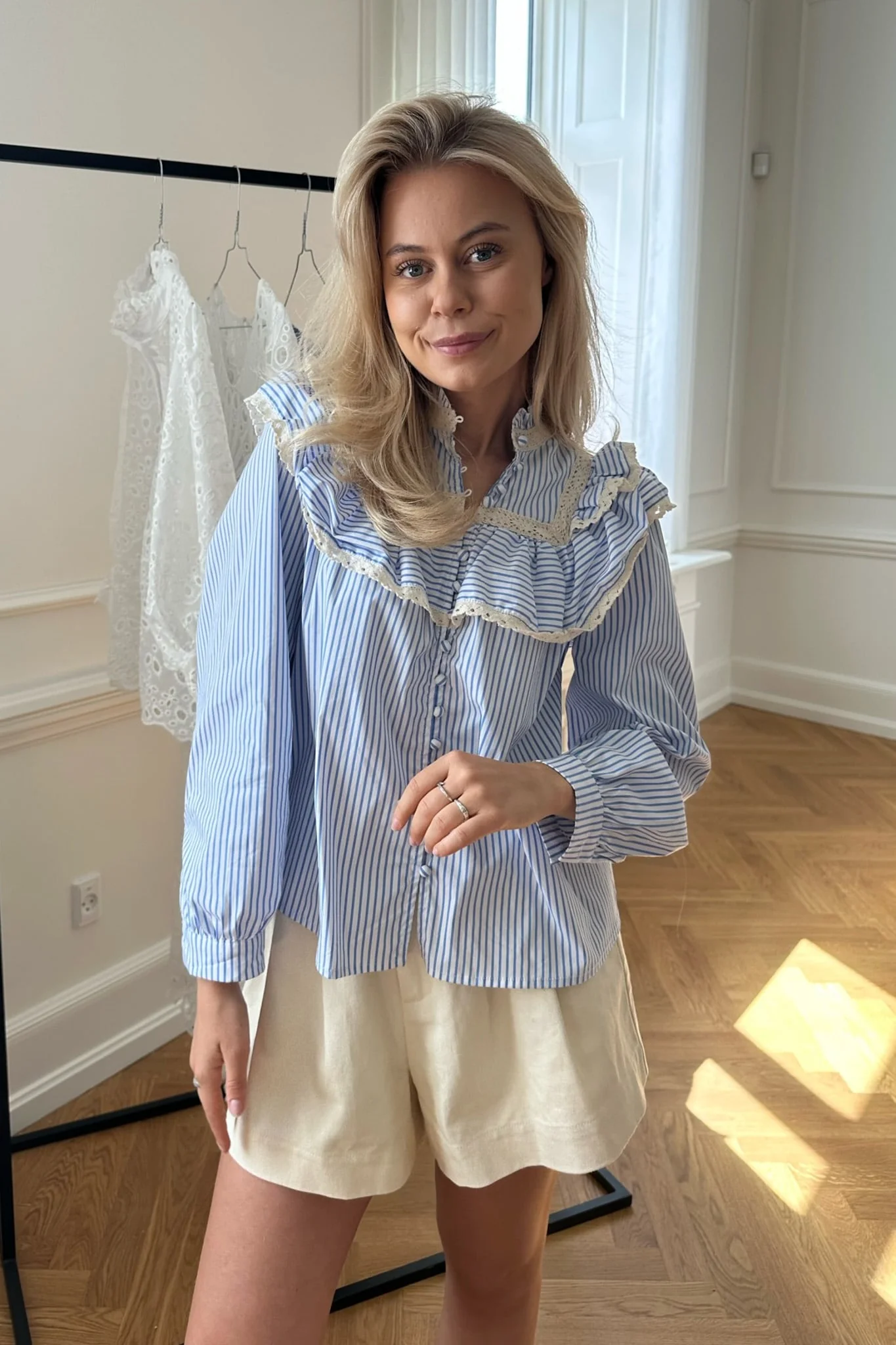 AmalieIC Shirt - White Blue Stripes - Image 4
