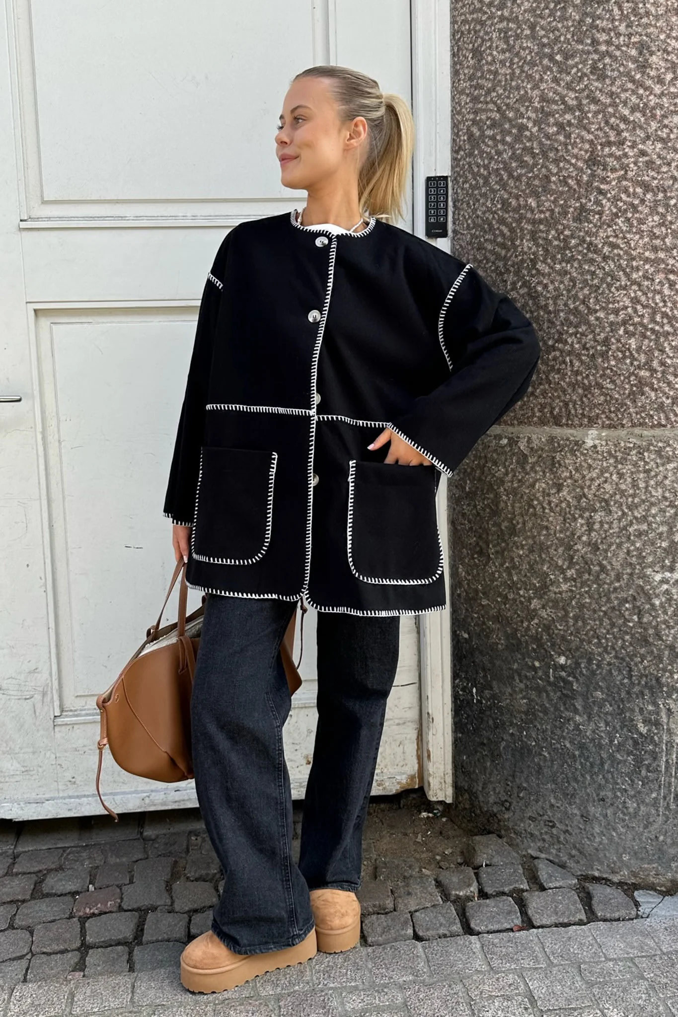 AmandaIC Contrast Stitching Jacket - Black - Image 7