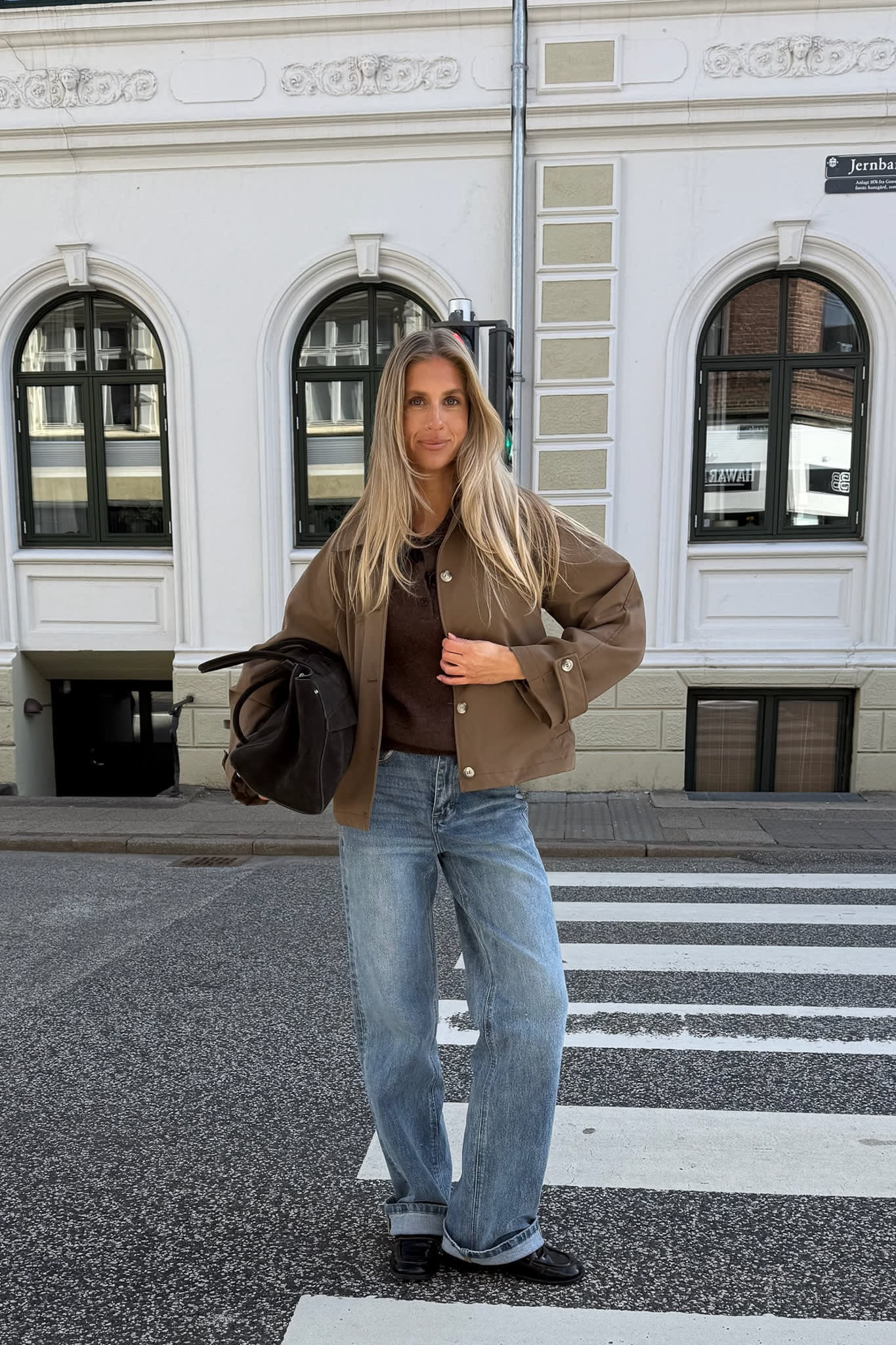 AvaIC Short Trenchcoat - Dark Brown - Image 2