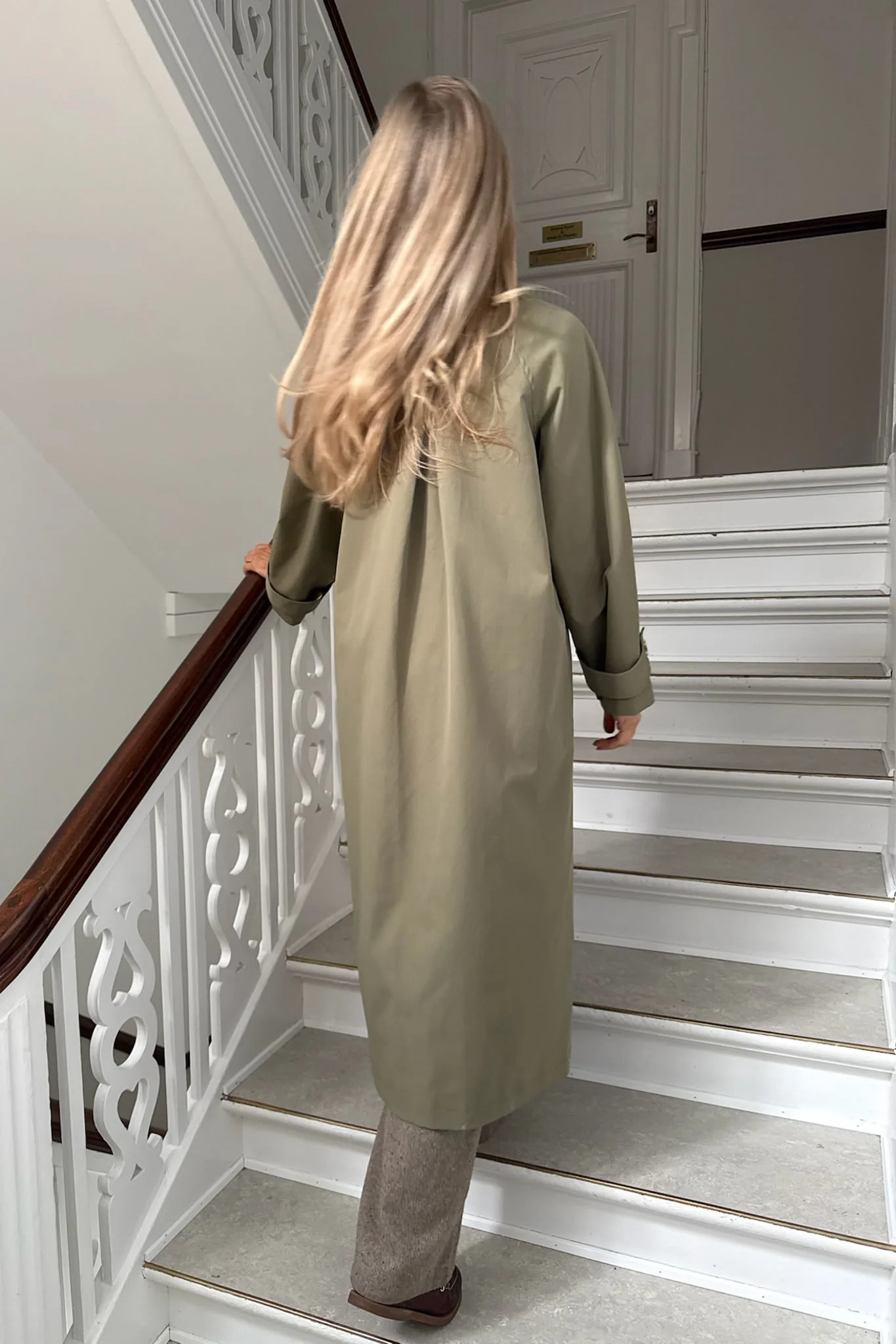 AvaIC Trenchcoat - Dark Khaki - Image 2