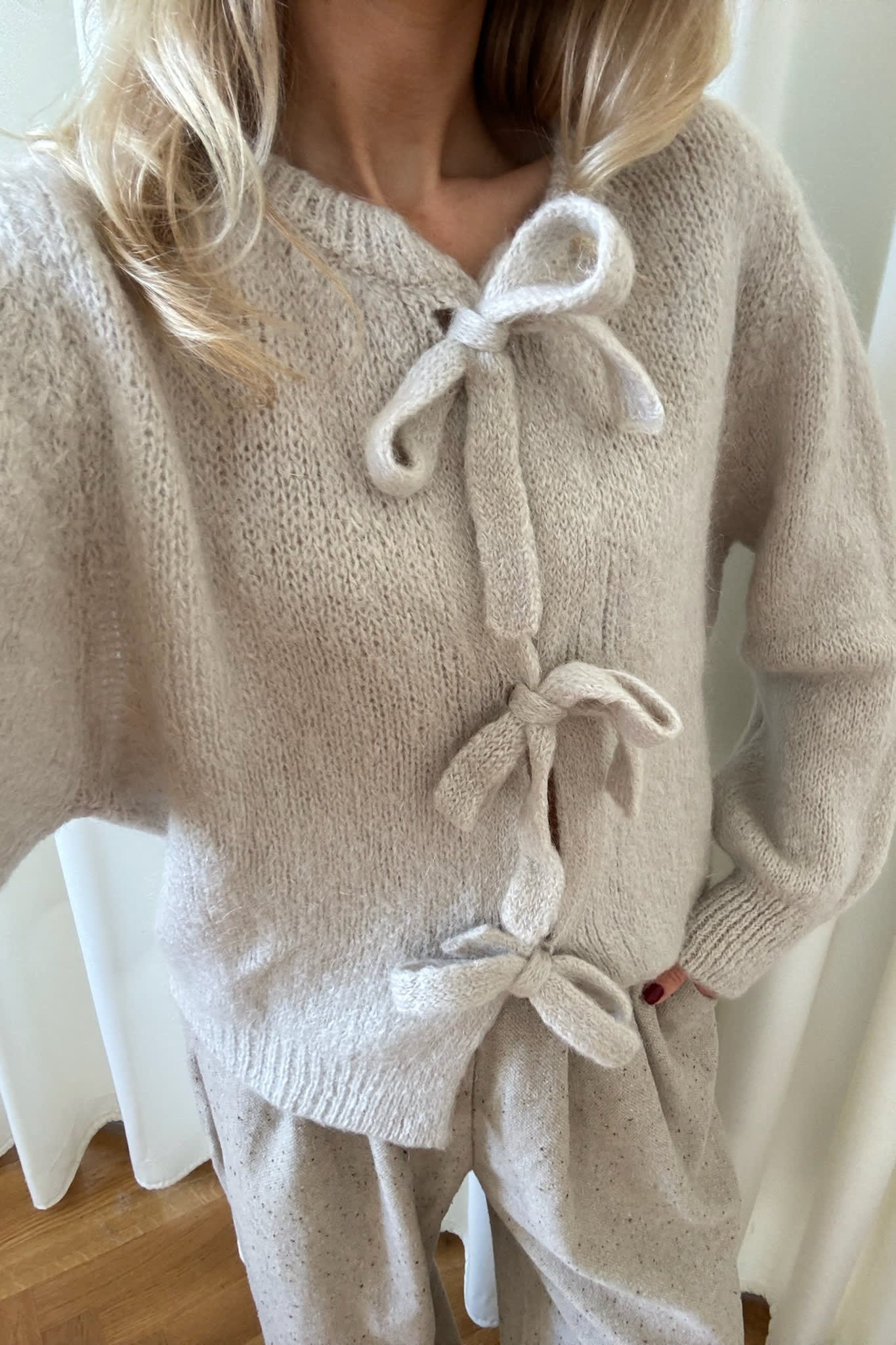 BaileyIC Bow Cardigan - Beige - Image 6