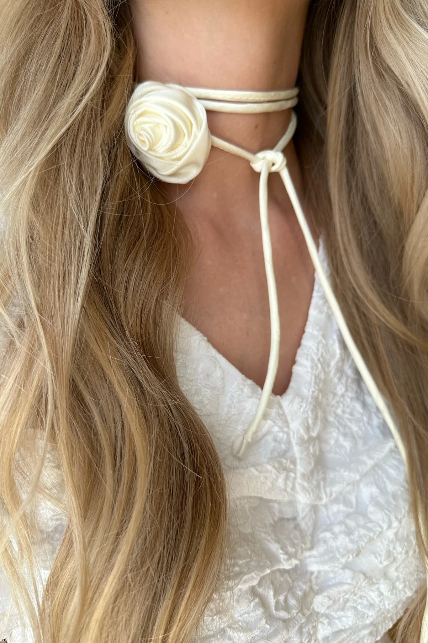 BellaIC Rose - White - Image 2