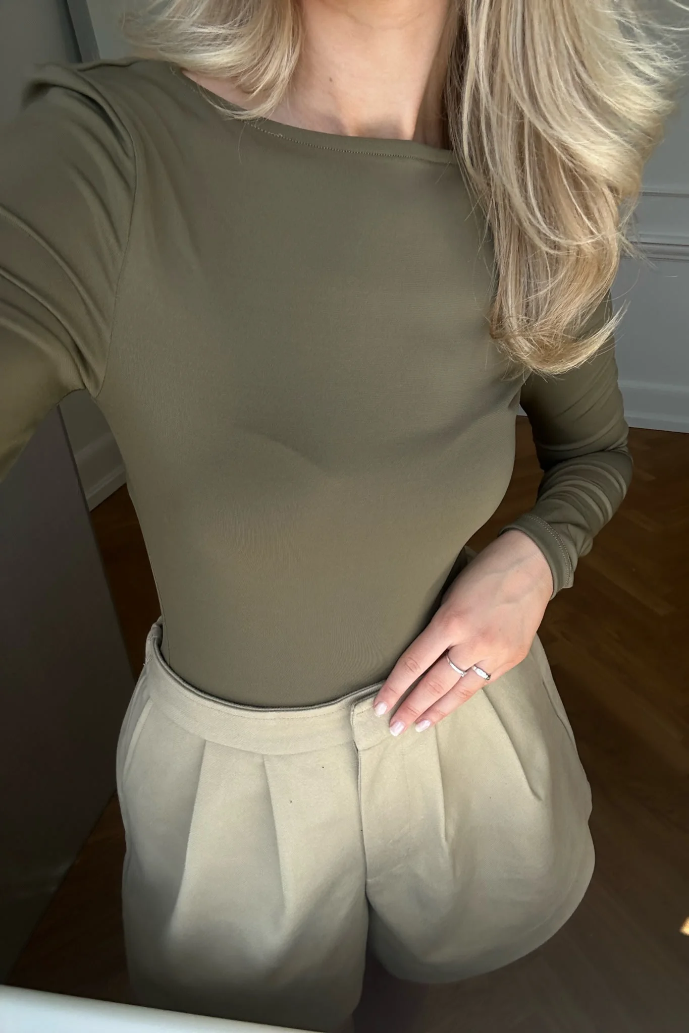 NMBella LS Squareneck Top - Capers - Image 2