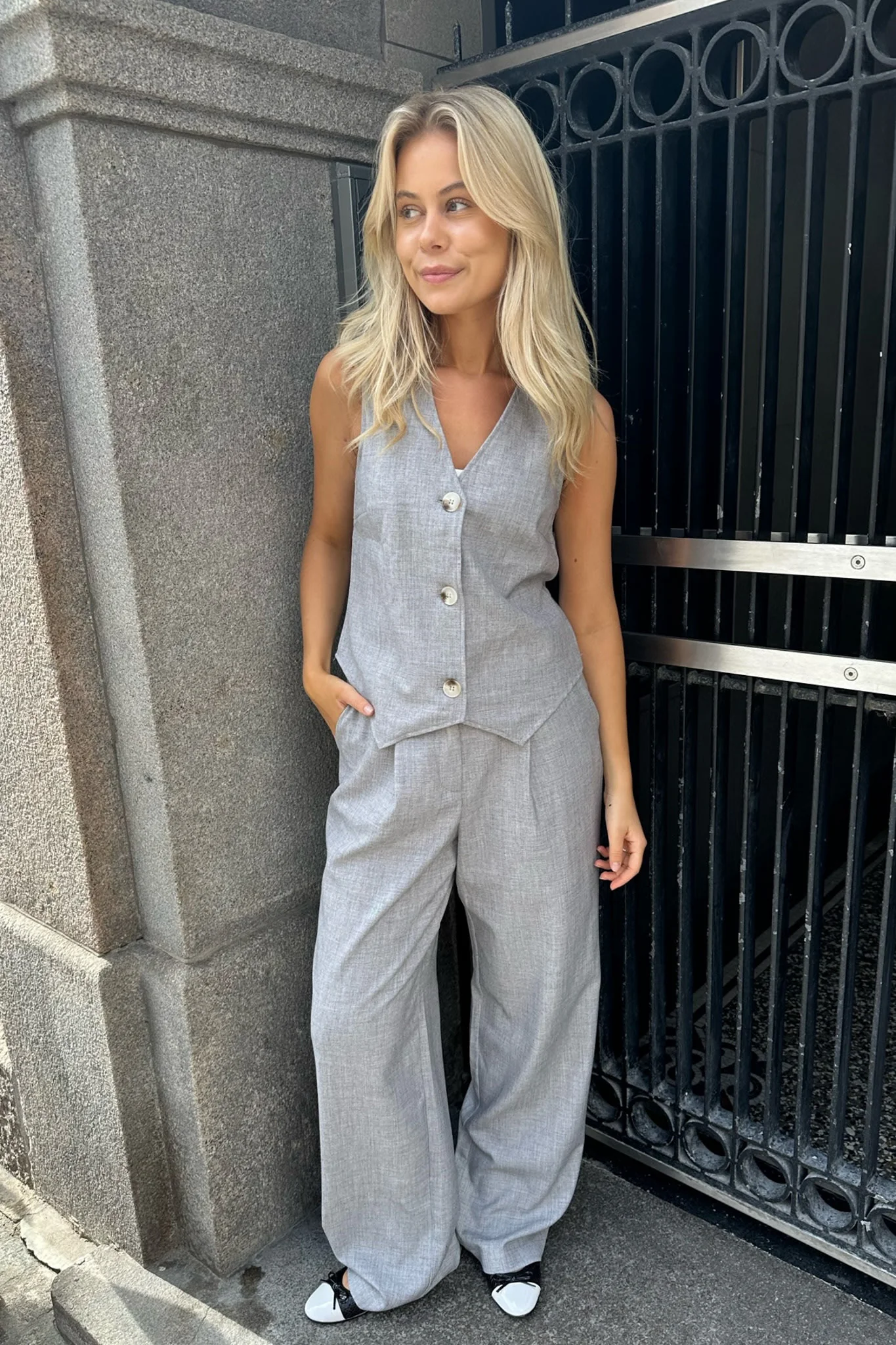 CelinaIC Vest - Grey - Image 3