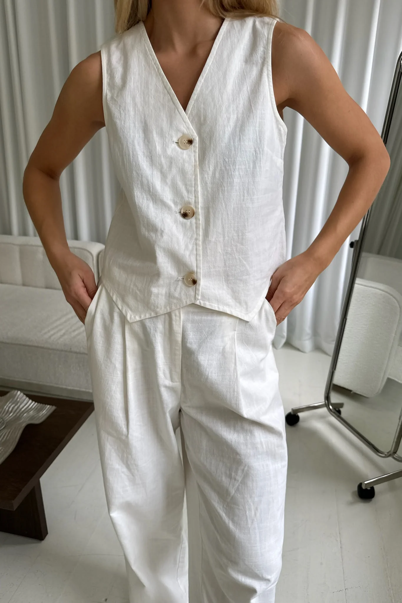 CelinaIC Vest - White - Image 11