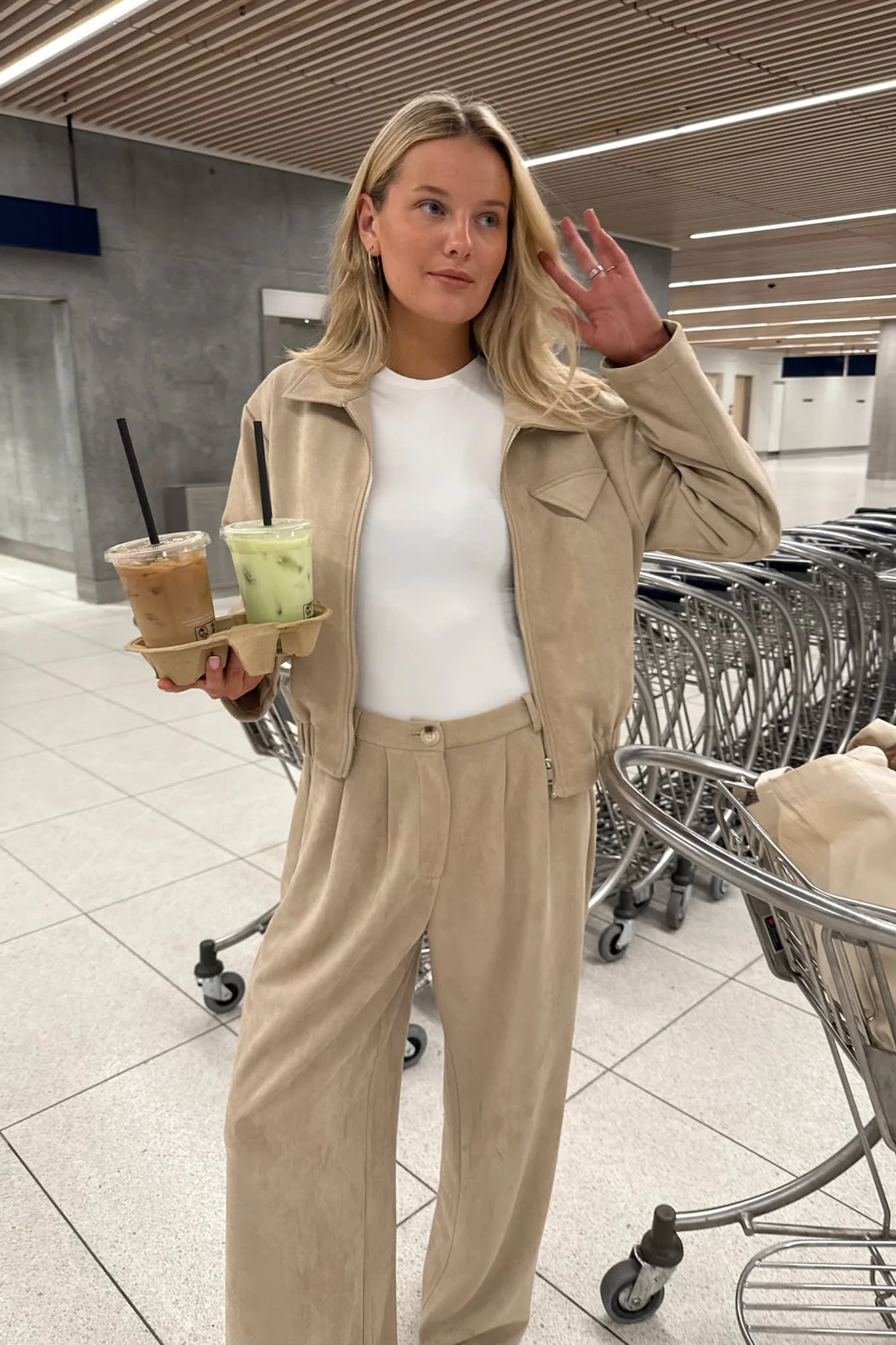 ClaraIC Pants - Light Beige - Image 3