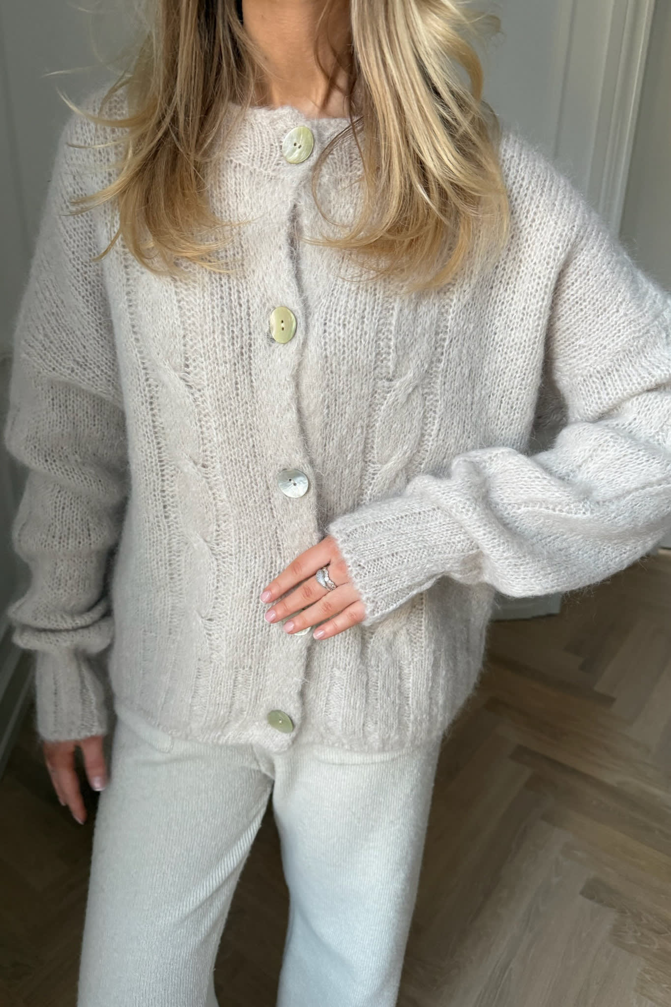 DitteIC Cardigan - Beige - Image 5