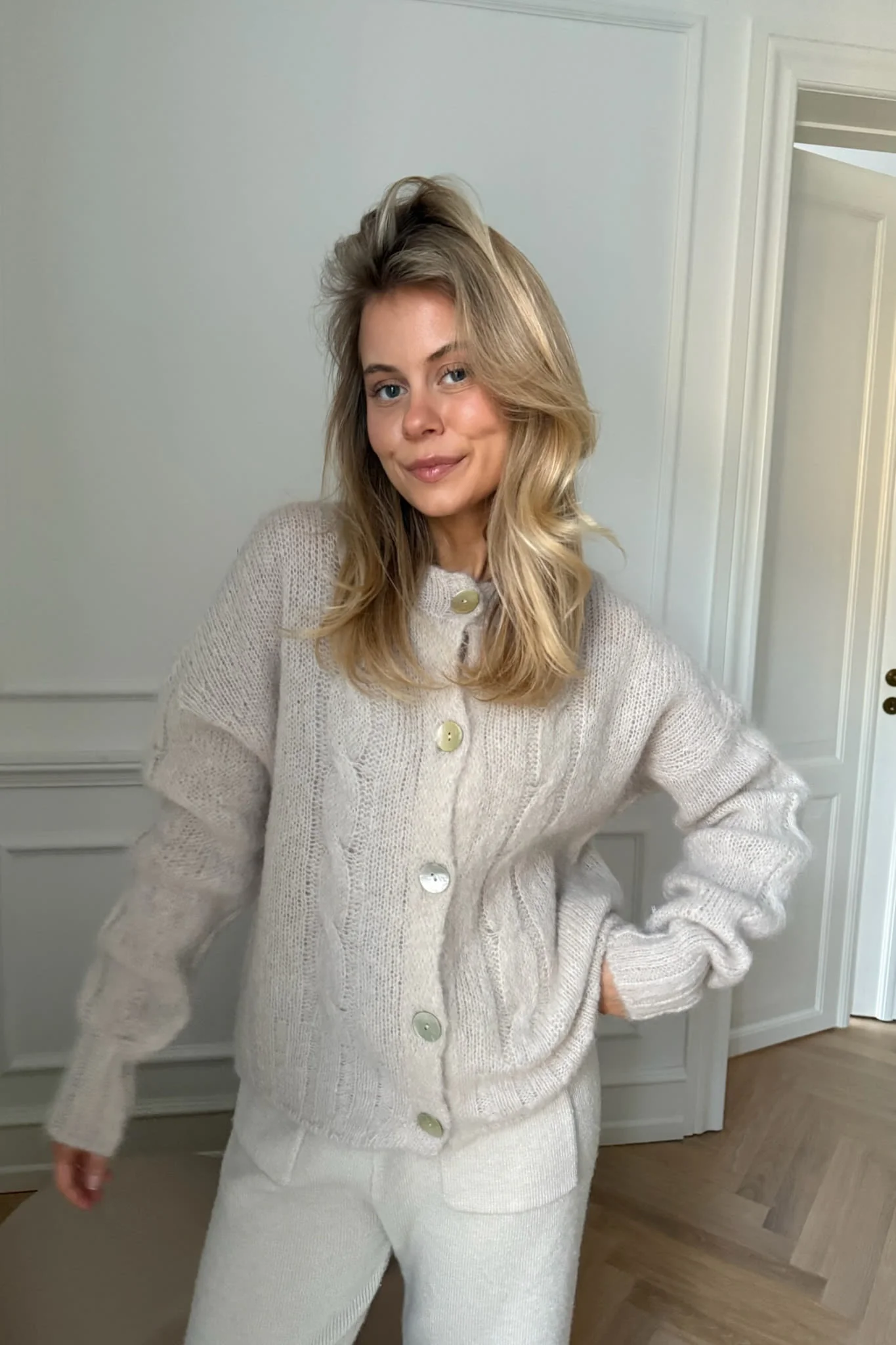 DitteIC Cardigan - Beige - Image 6