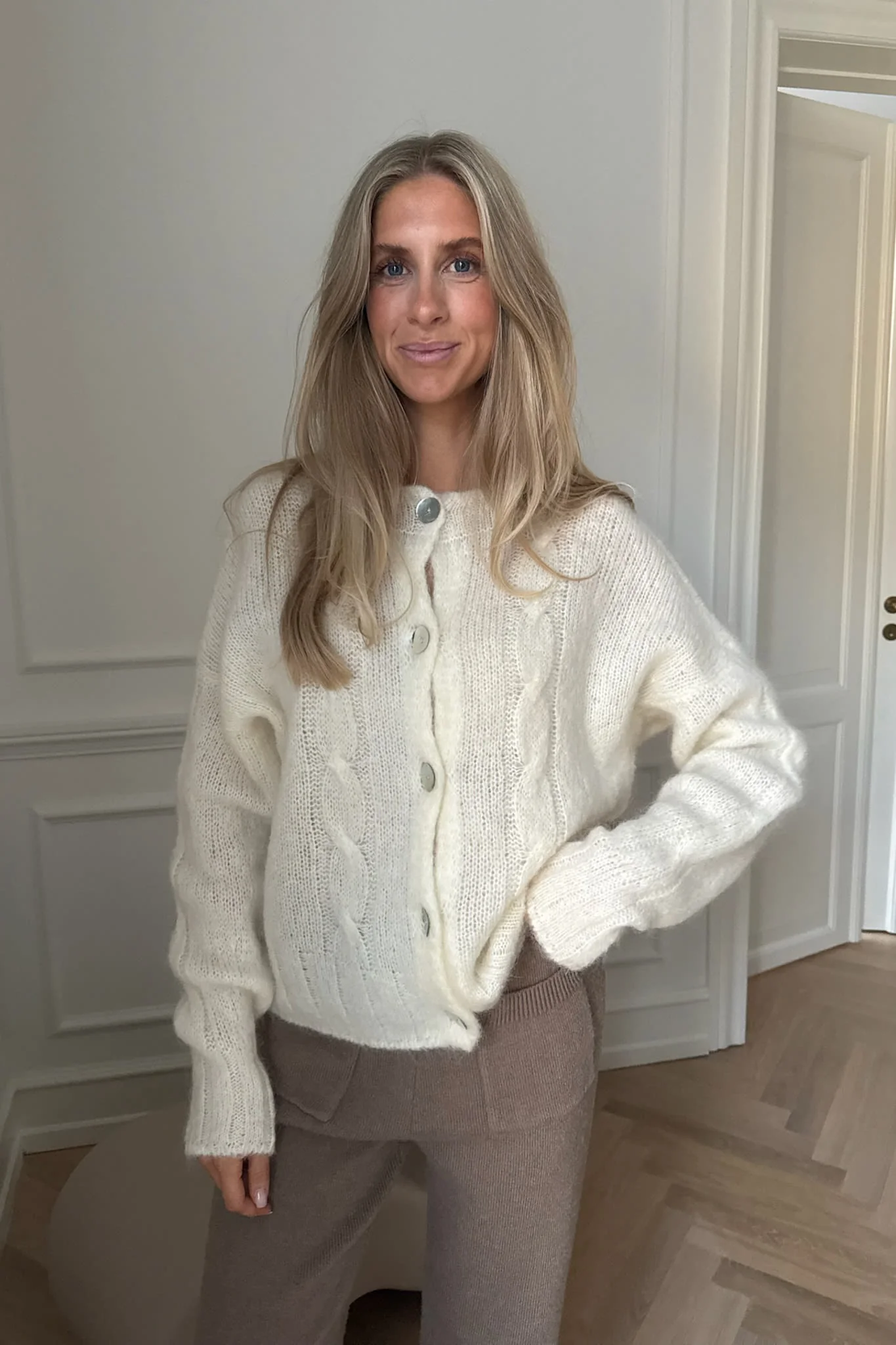 DitteIC Cardigan - White - Image 2