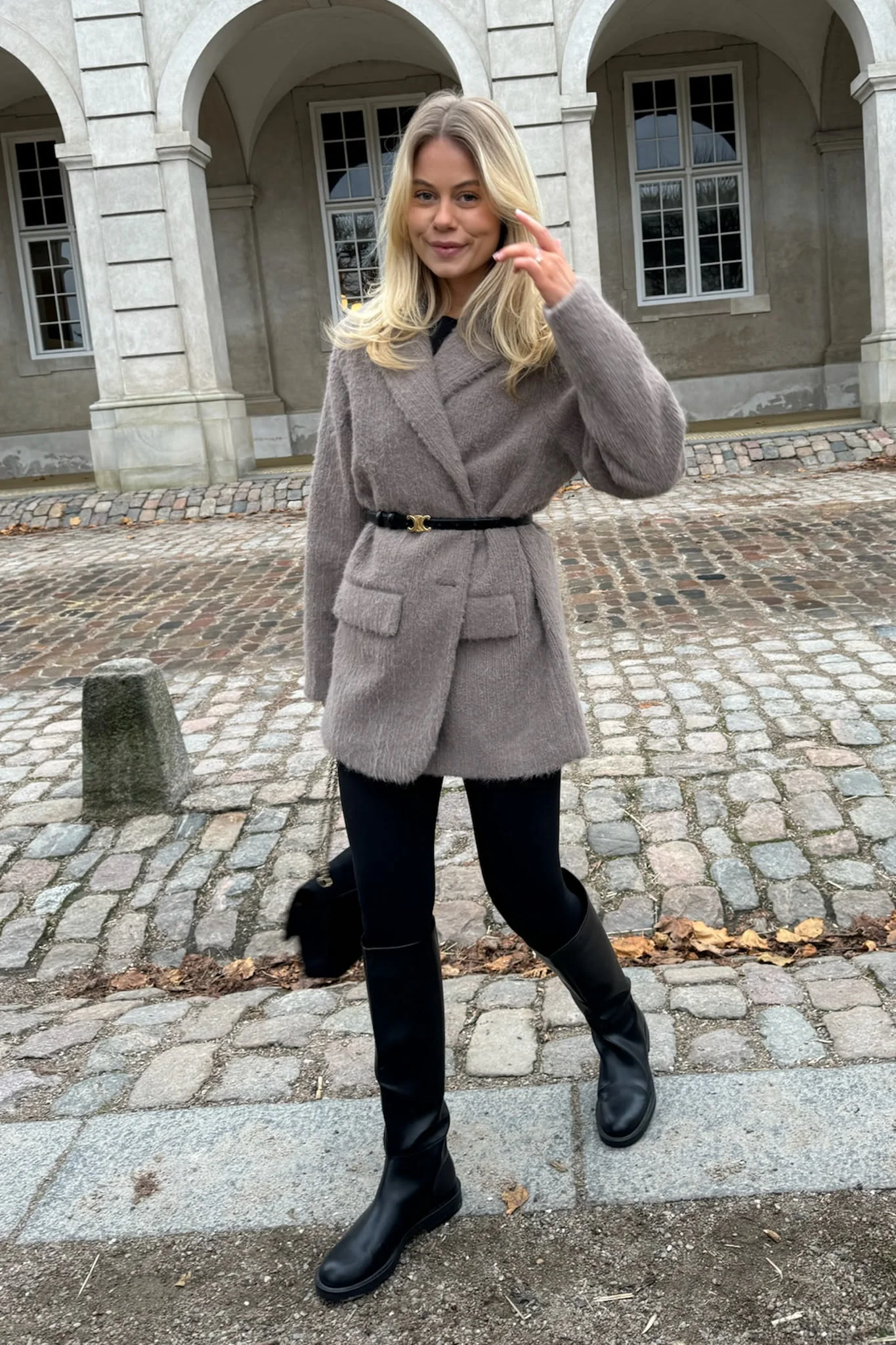 EliaIC Blazer - Beige - Image 4