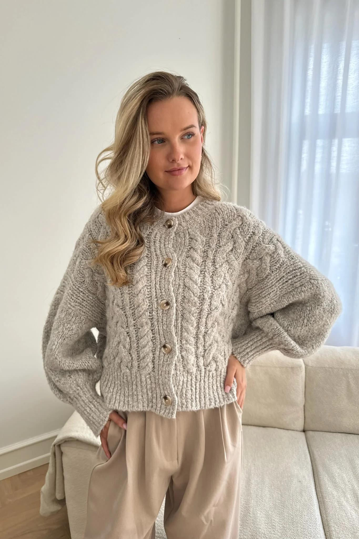 EllaIC Cardigan - Light Greige - Image 3