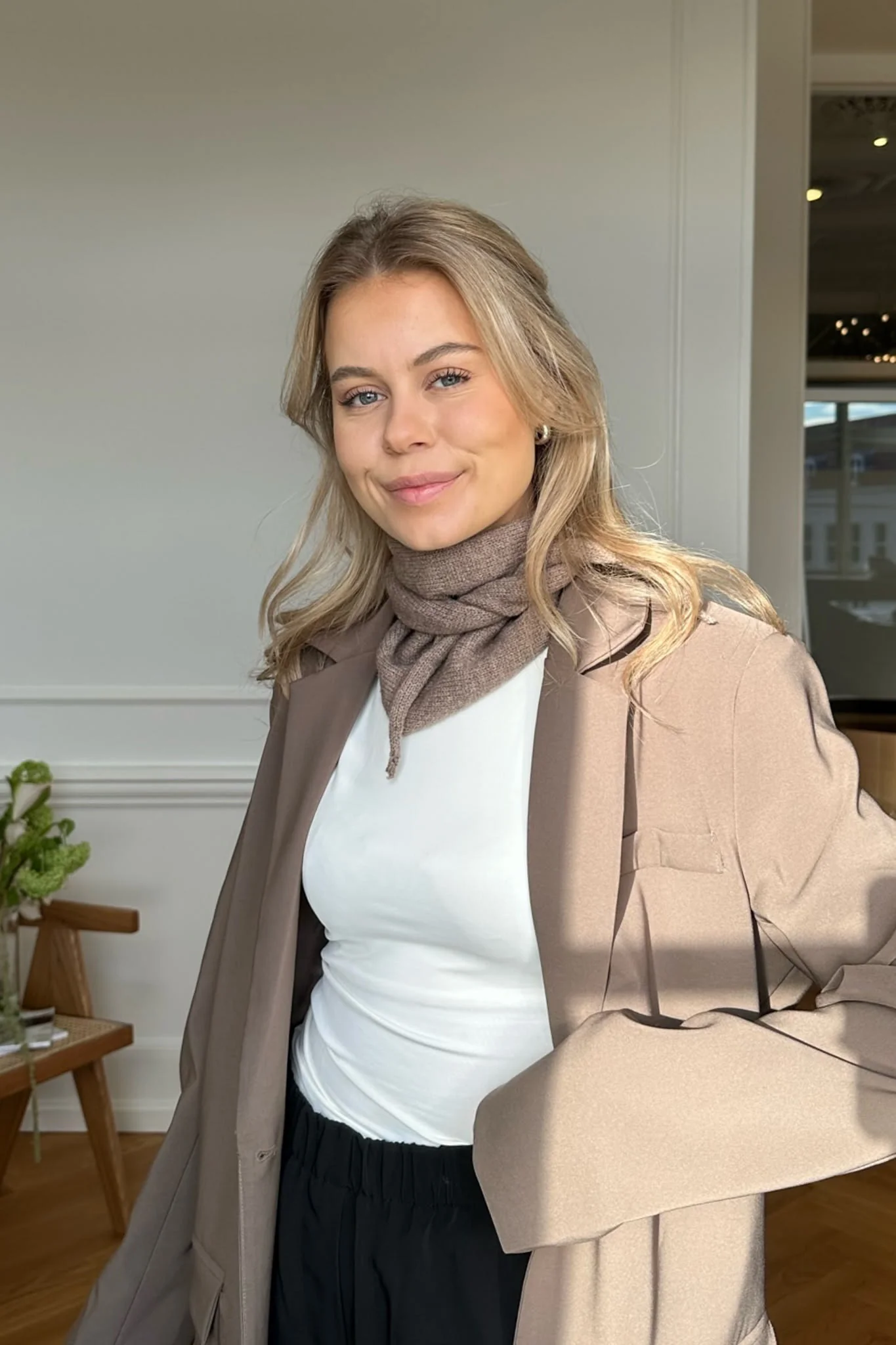 EllieIC Scarf - Beige - Image 3