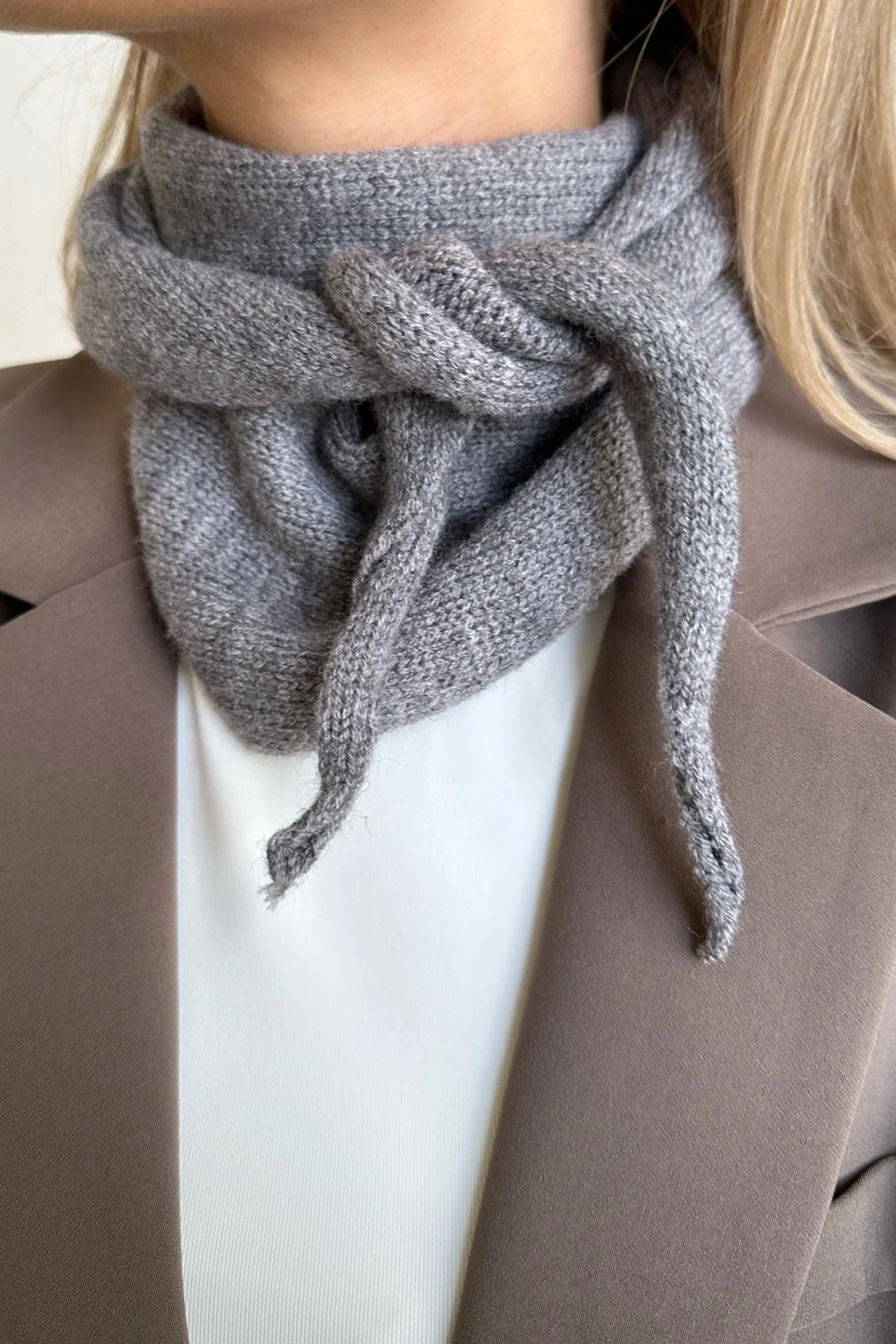 EllieIC Scarf - Grey - Image 2