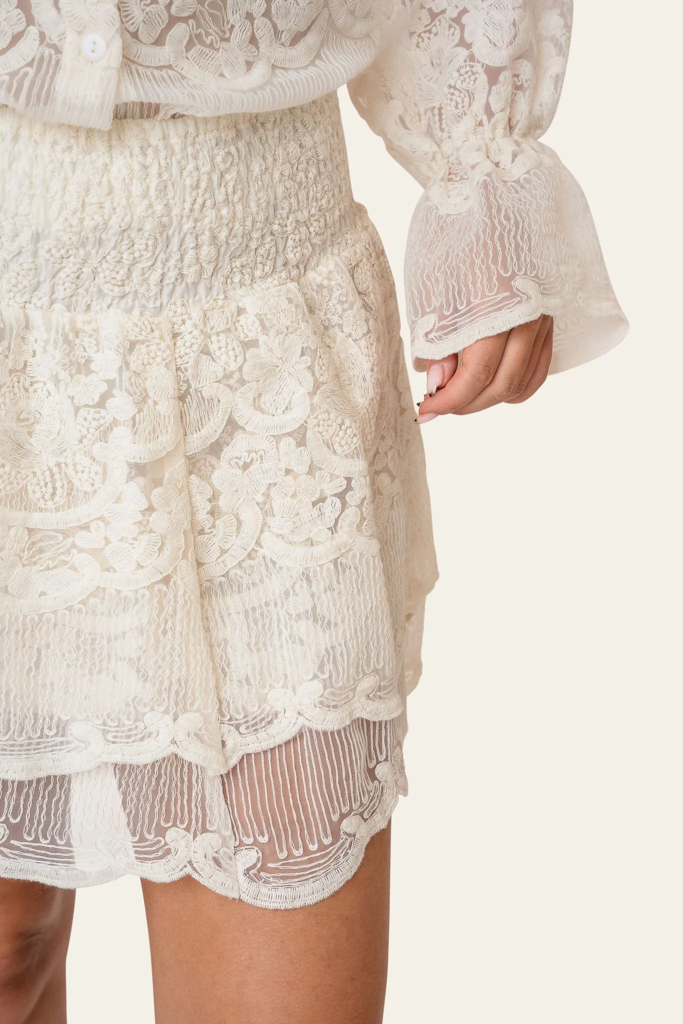 EllinoraIC Lace Mini Skirt - Off White - Image 3