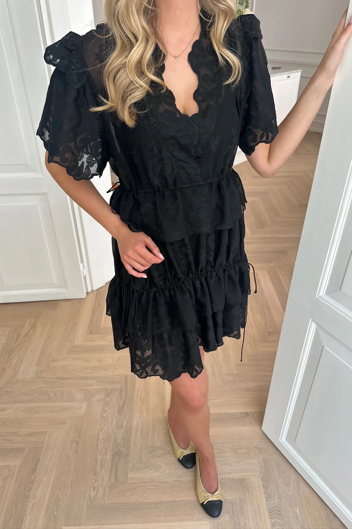 EllinorIC Lace Layer Dress - Vintage Black - Image 2