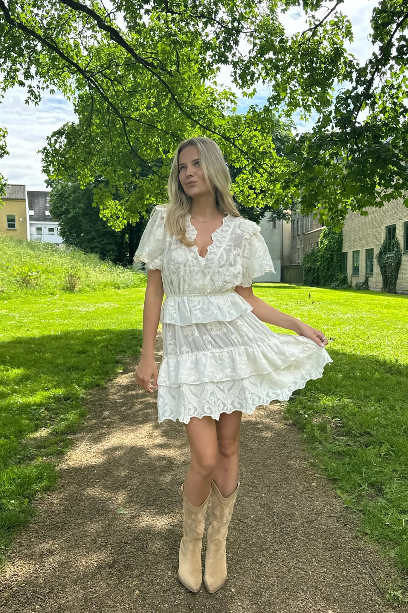 EllinorIC Lace Layer Dress - Vintage White - Image 5
