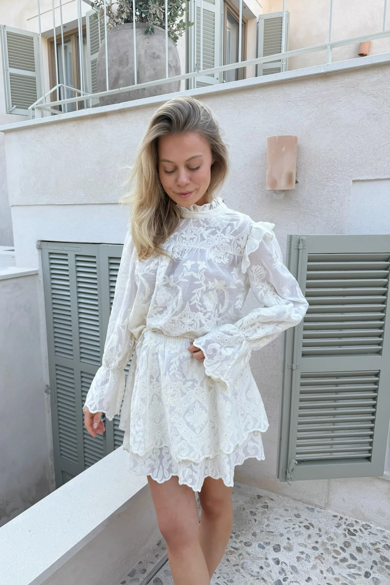 EllinorIC Lace Mini Skirt - Vintage White - Image 7