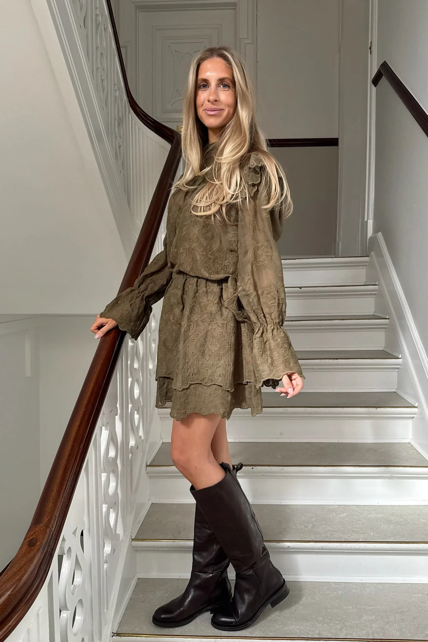 EllinorIC Lace Mini Skirt - Vintage Olive - Image 4