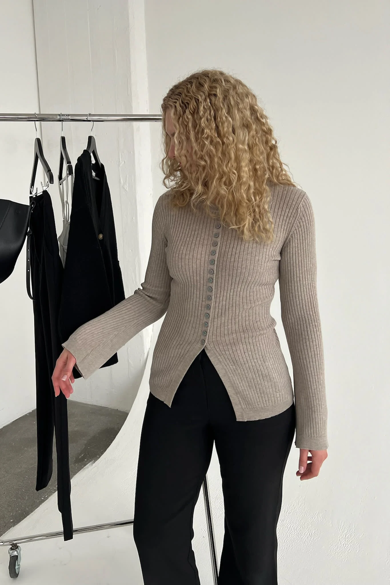 ElmaIC Cardigan - Light Brown - Image 8