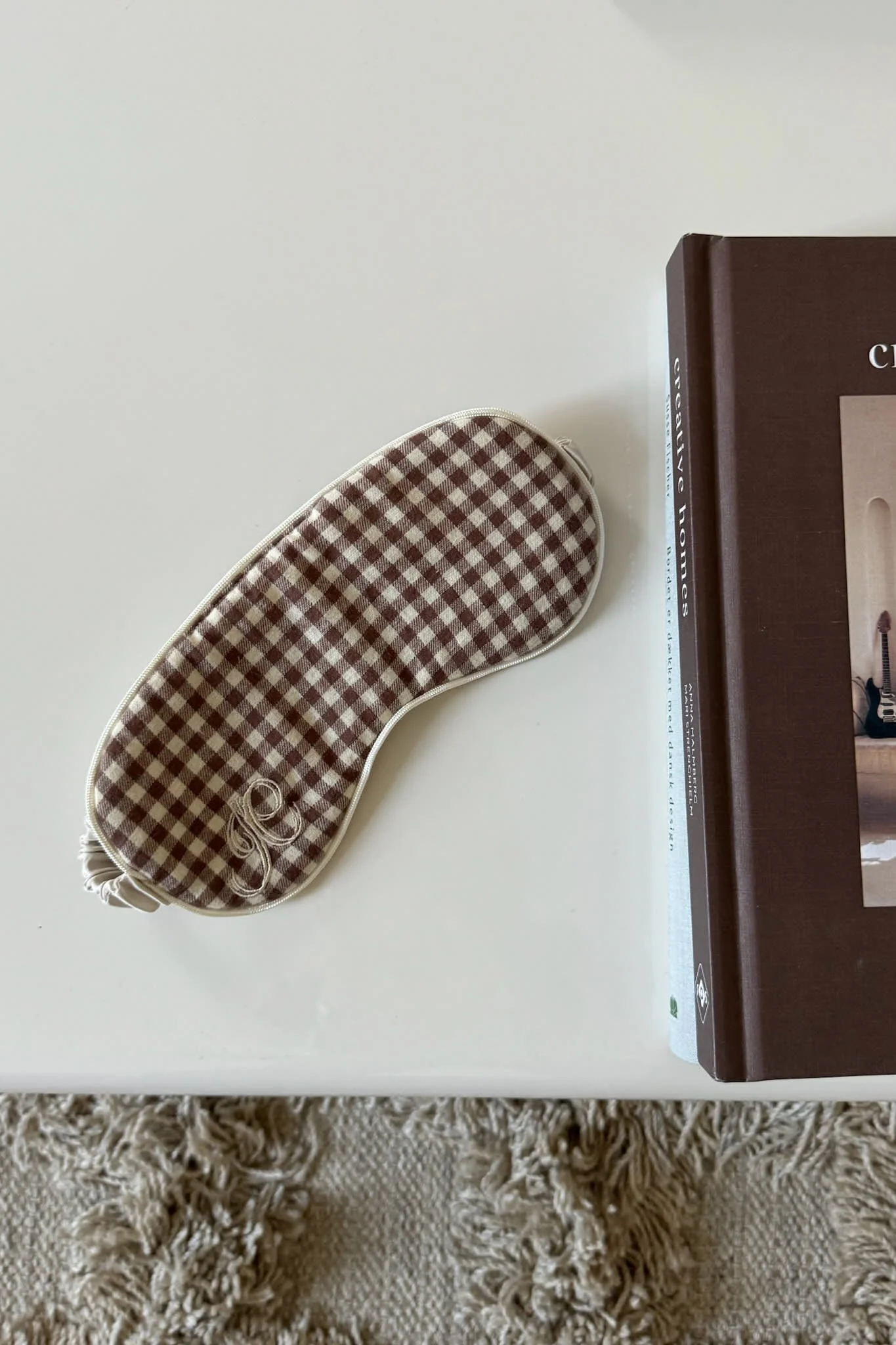 EmilieIC Sleeping Mask - Beige Checks - Image 4