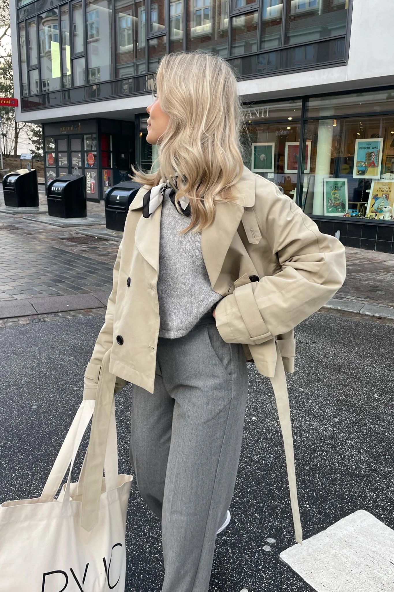 JXEmily Short Trenchcoat - Twill - Image 2