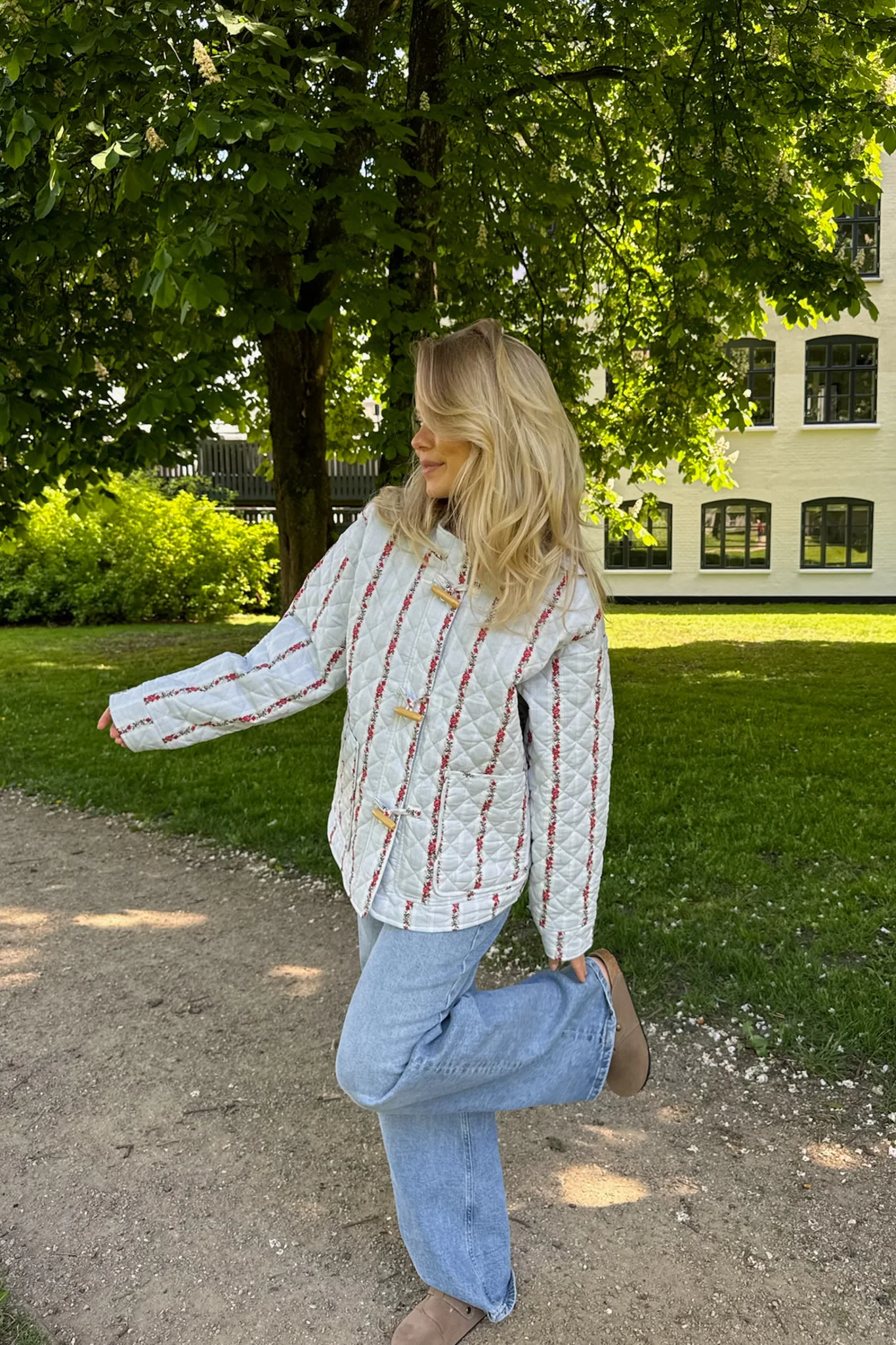 EmmaIC Quilted Jacket - Blue Red Flower Stripe - Image 9