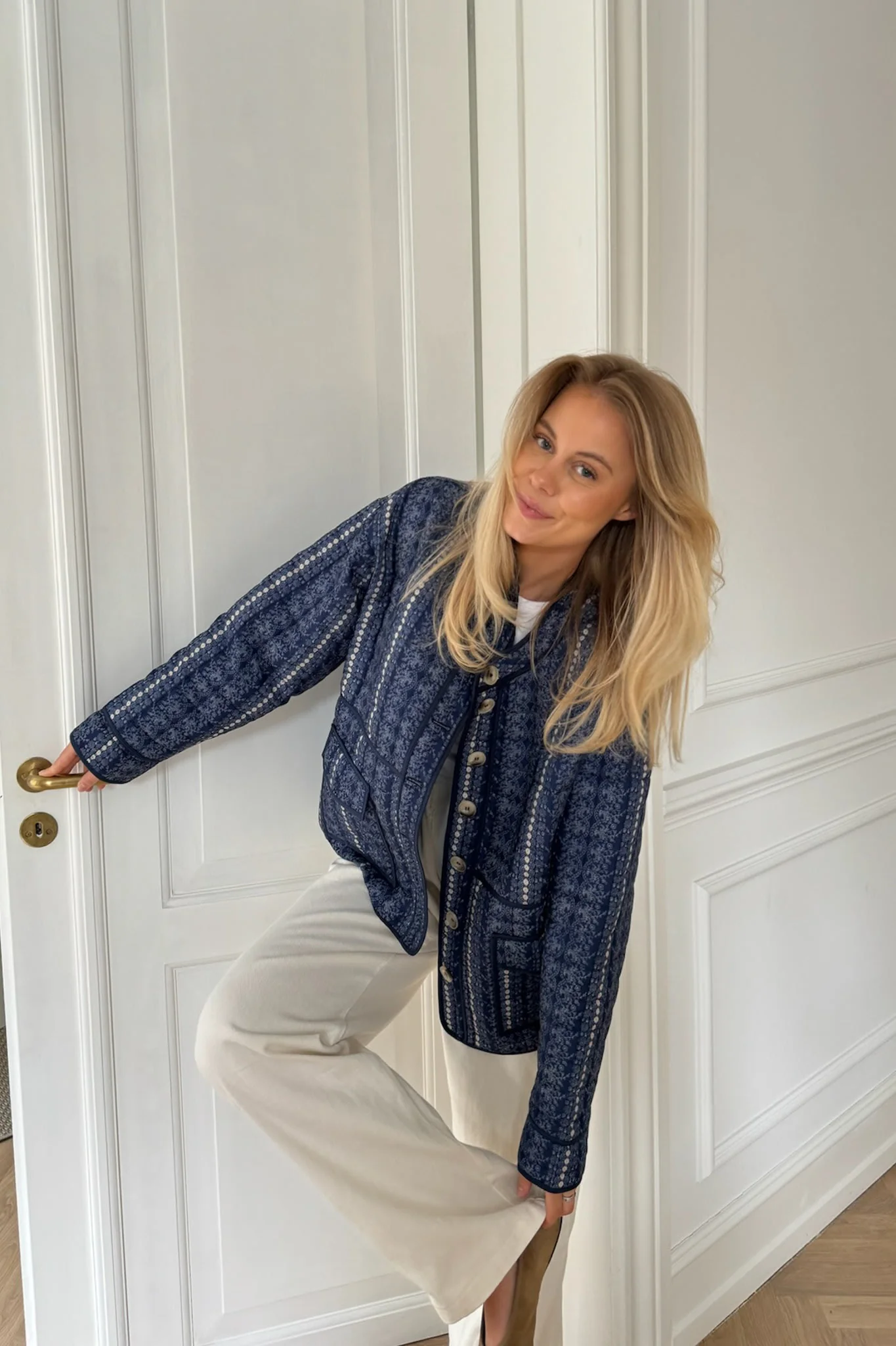 EmmyIC Quilted Jacket - Navy Flower Print - Image 5