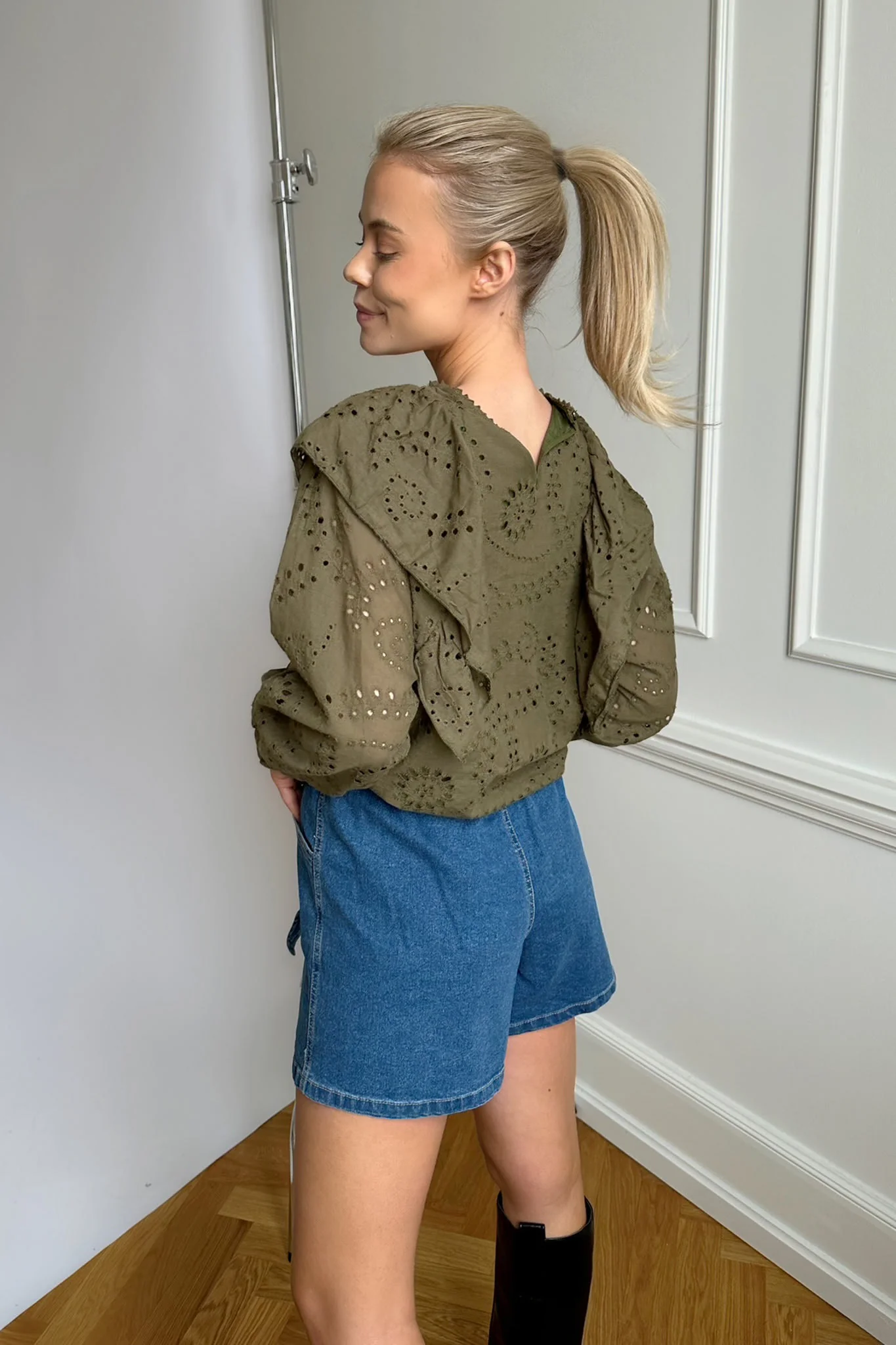 VIFo HW Denim Shorts - Medium Blue Denim - Image 3