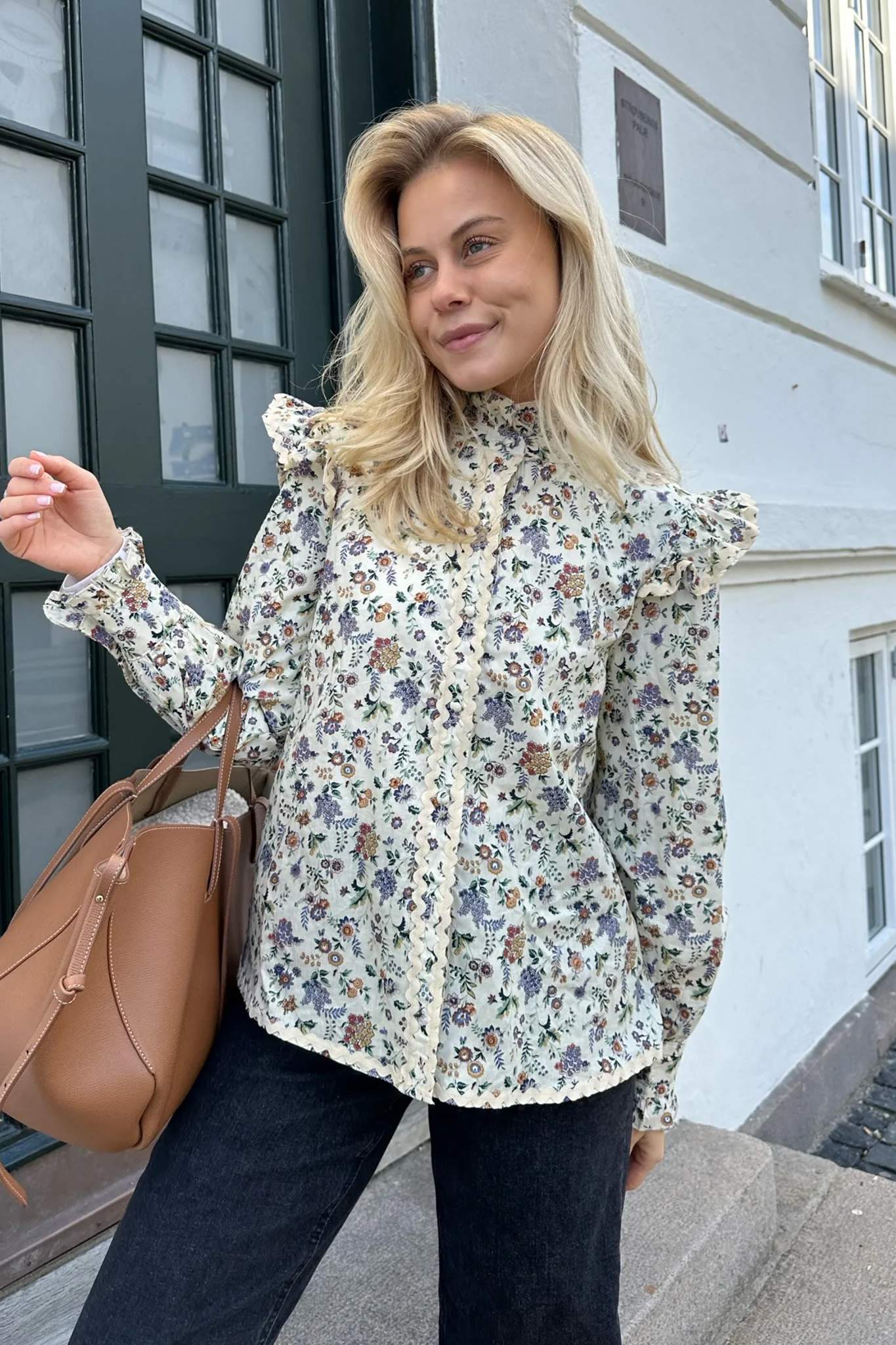 FrejaIC Shirt - Cream Multi Flower - Image 2