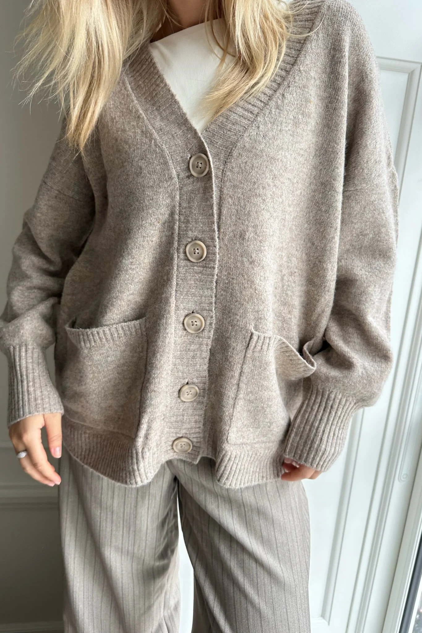 NMFriva LS Vneck Knit Cardigan - Nomad Melange - Image 2