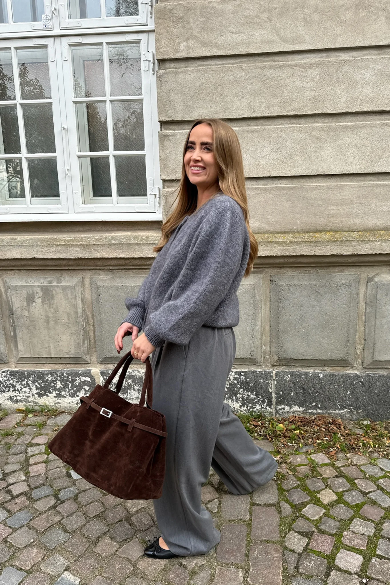 IdaIC Cardigan - Dark Grey - Image 3
