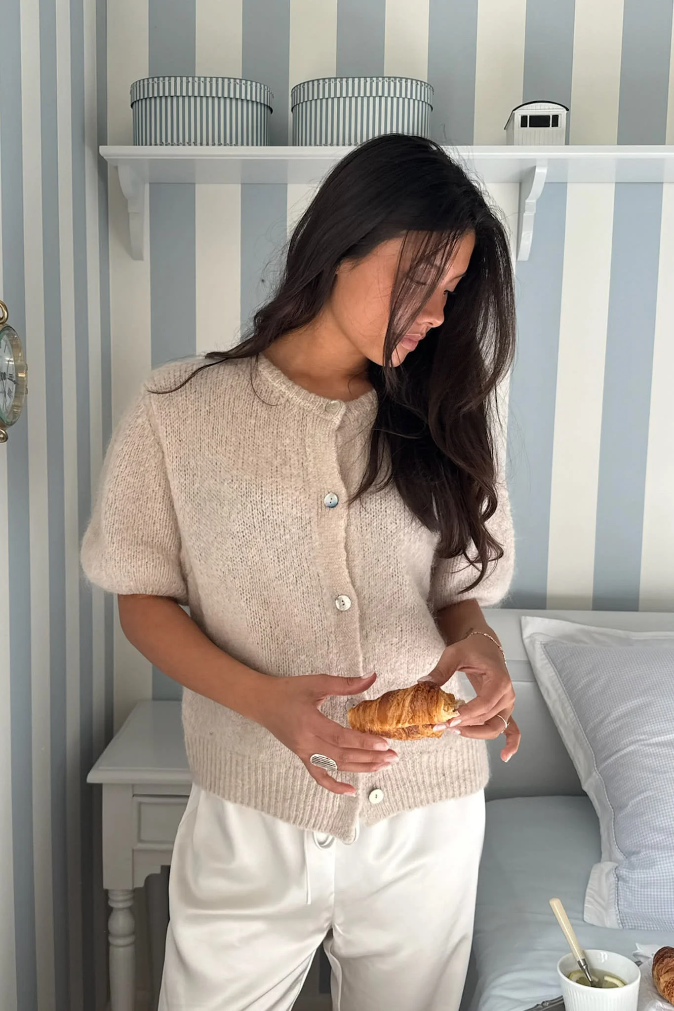IdaIC SS Cardigan - Beige - Image 2