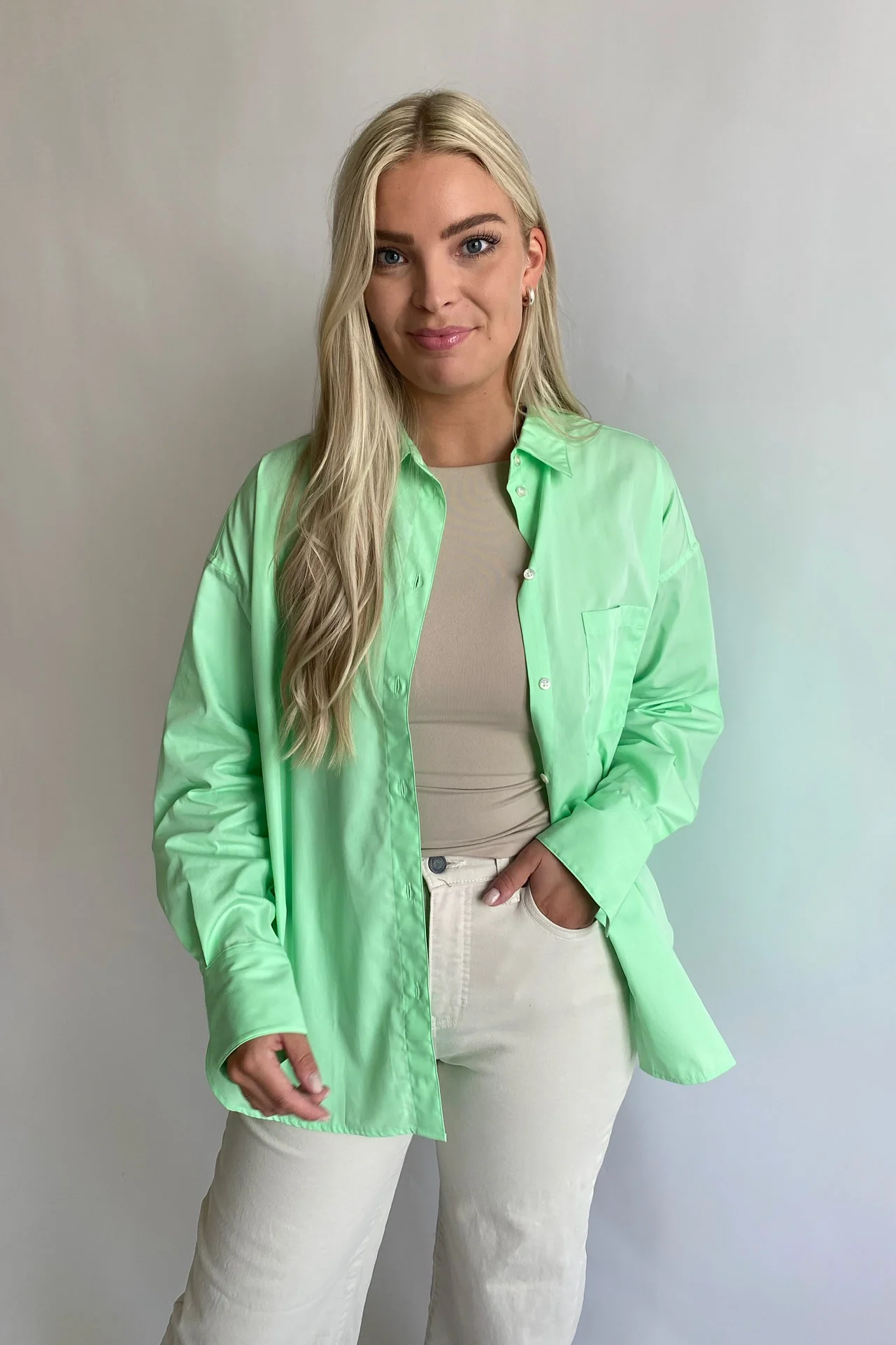 JXJamie LS Relaxed Poplin Shirt - Green Ash - Image 2