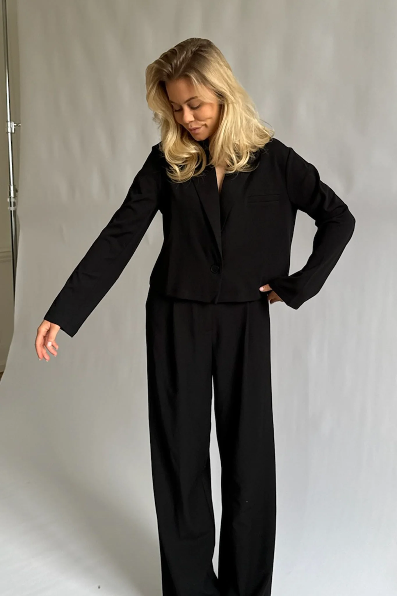 JDYTanja LS Short Blazer - Black - Image 7