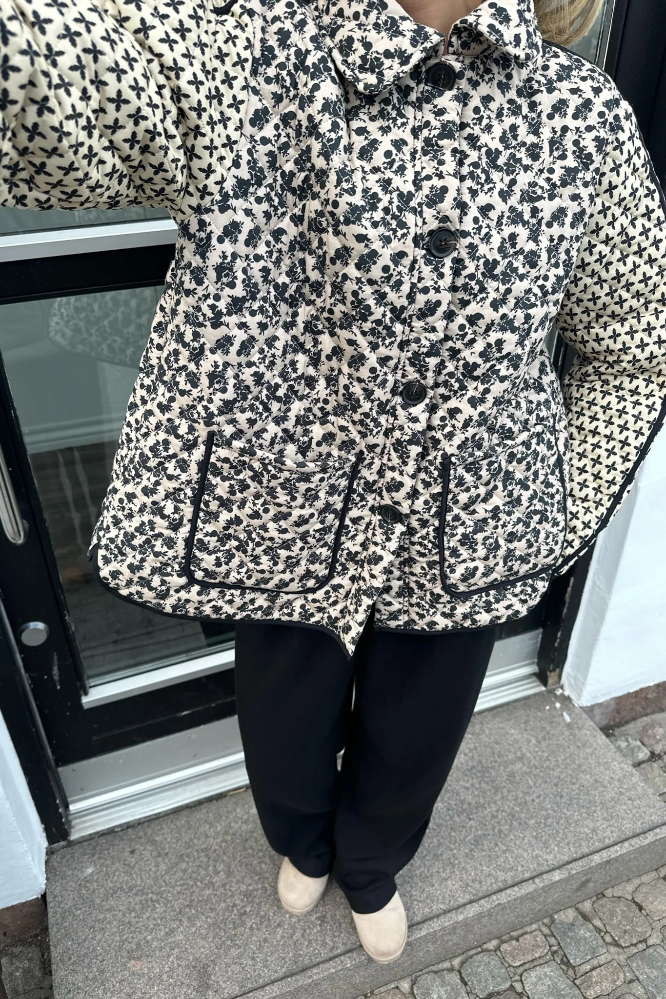 JosieIC Quilted Jacket - Multi Dark Print - Image 2