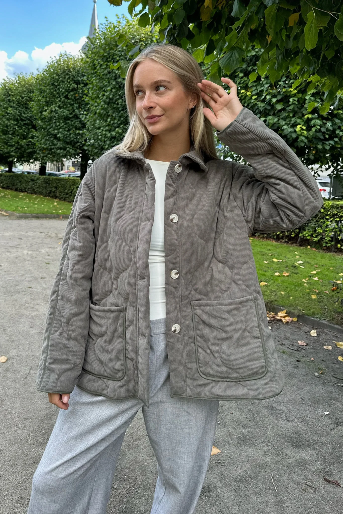 JosieIC Quilted Jacket - Grey Corduroy - Image 12