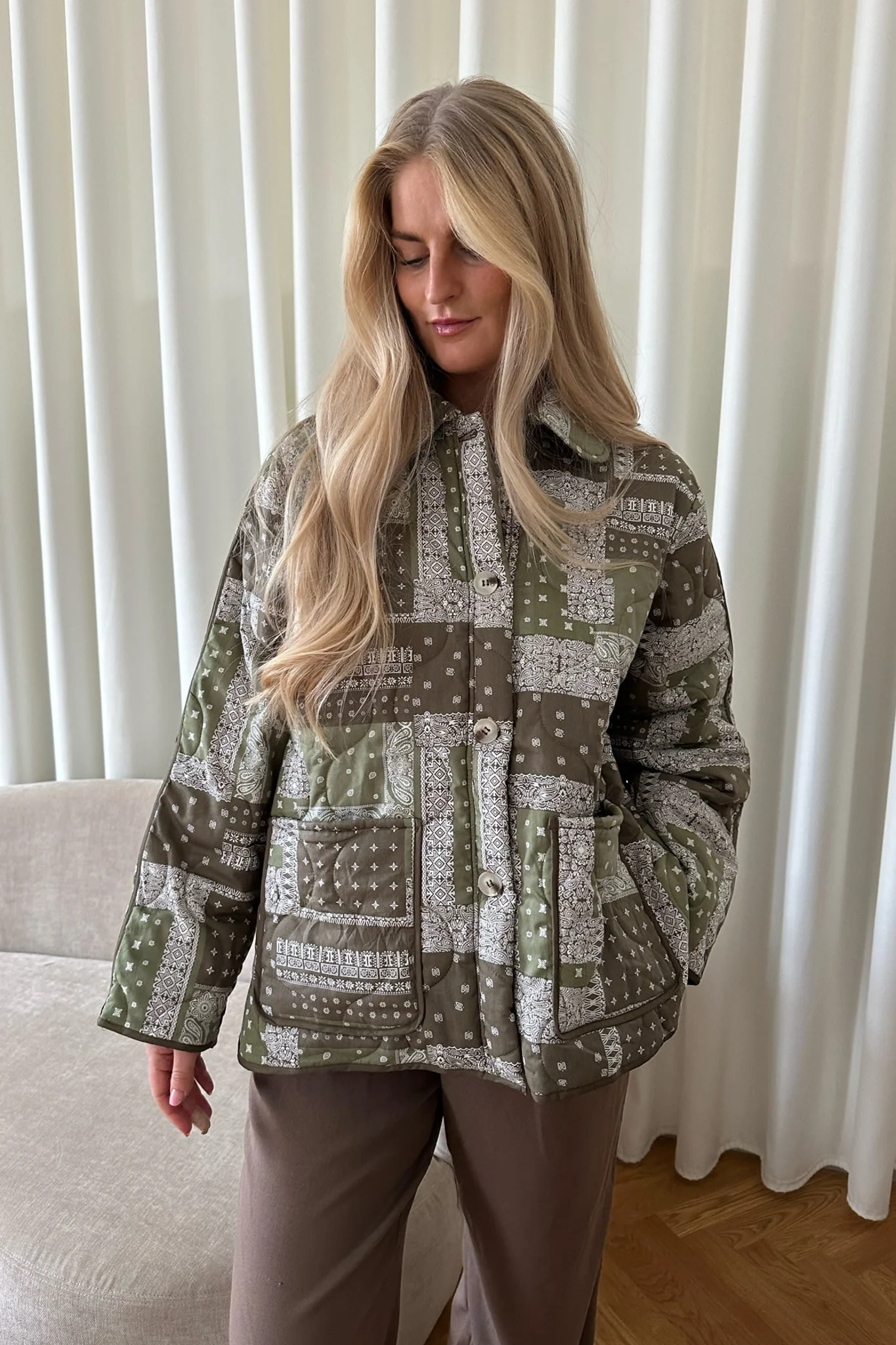 JosieIC Quilted Jacket - Green Graphic - Image 12