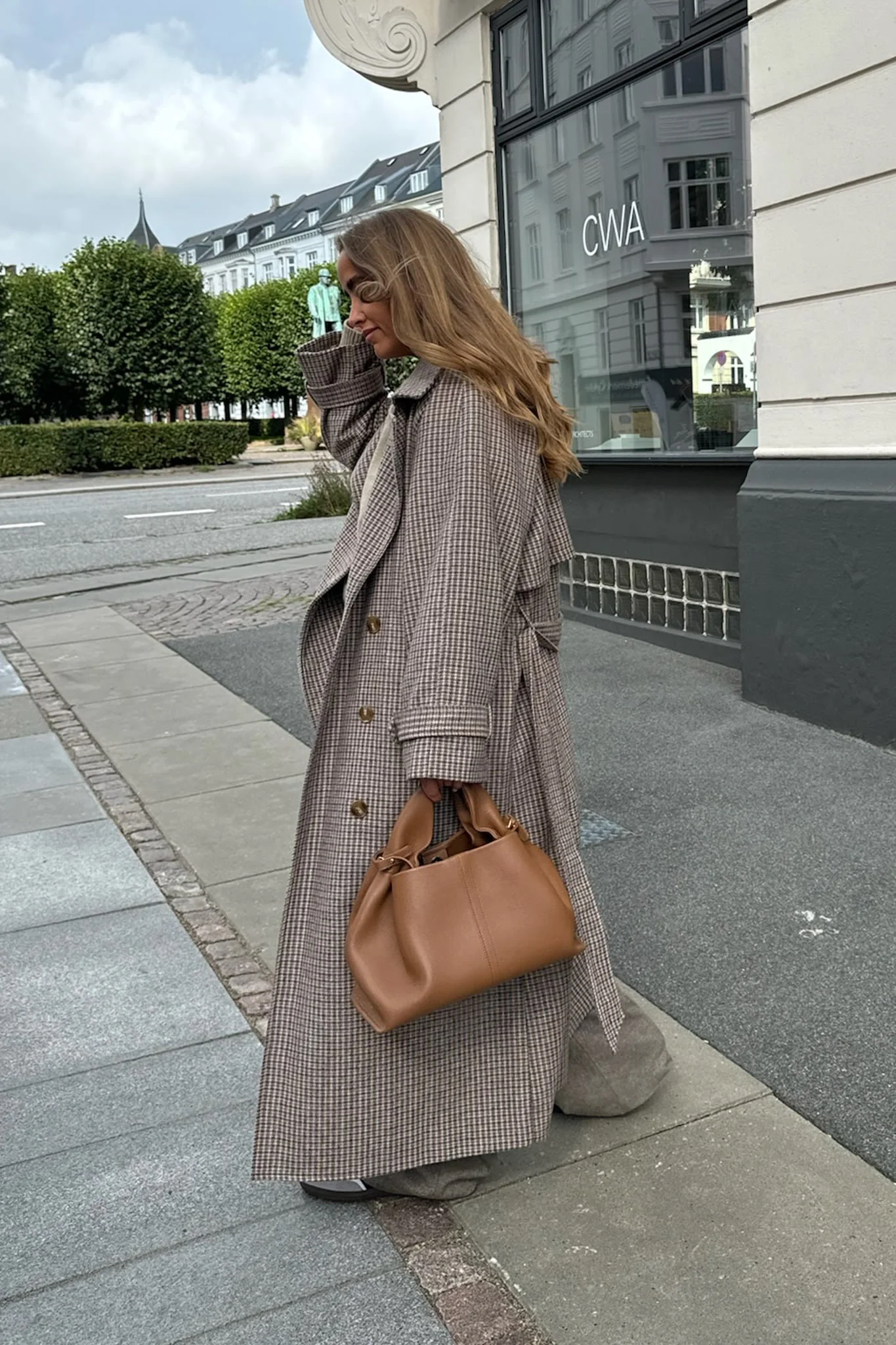 JulieIC Trenchcoat - Brown Checks - Image 3