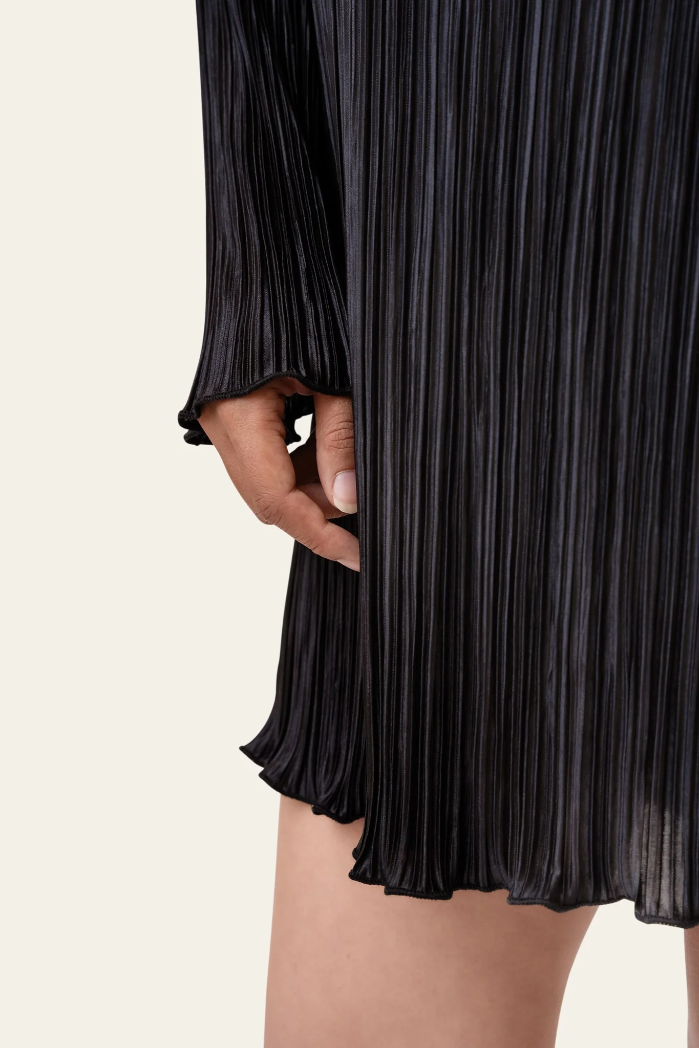 KellyIC Plissé Dress - Black - Image 4