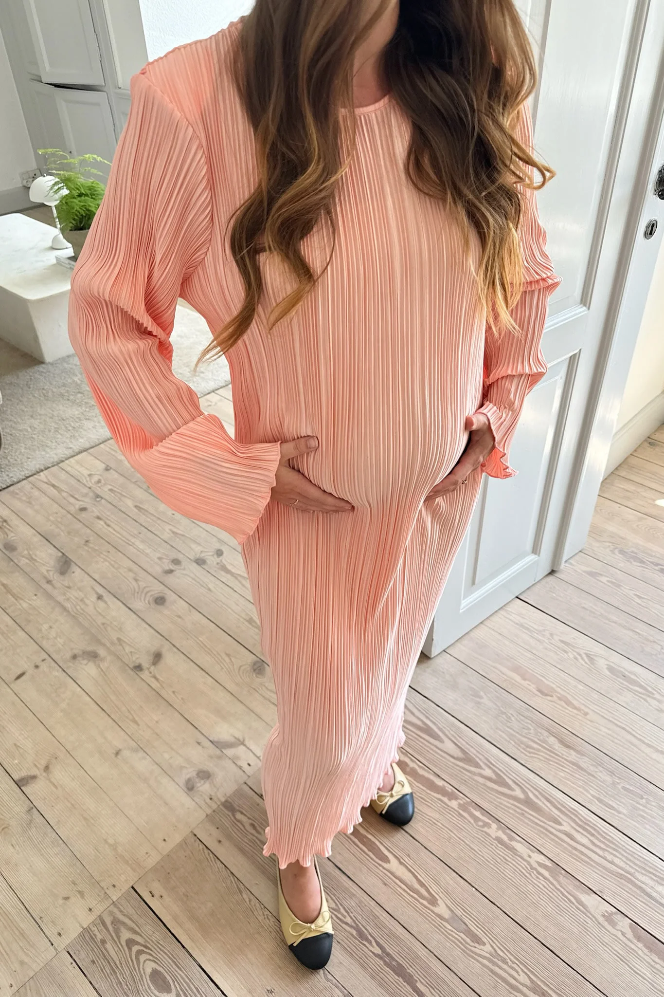 KellyIC Long Plissé Dress - Light Pink - Image 5