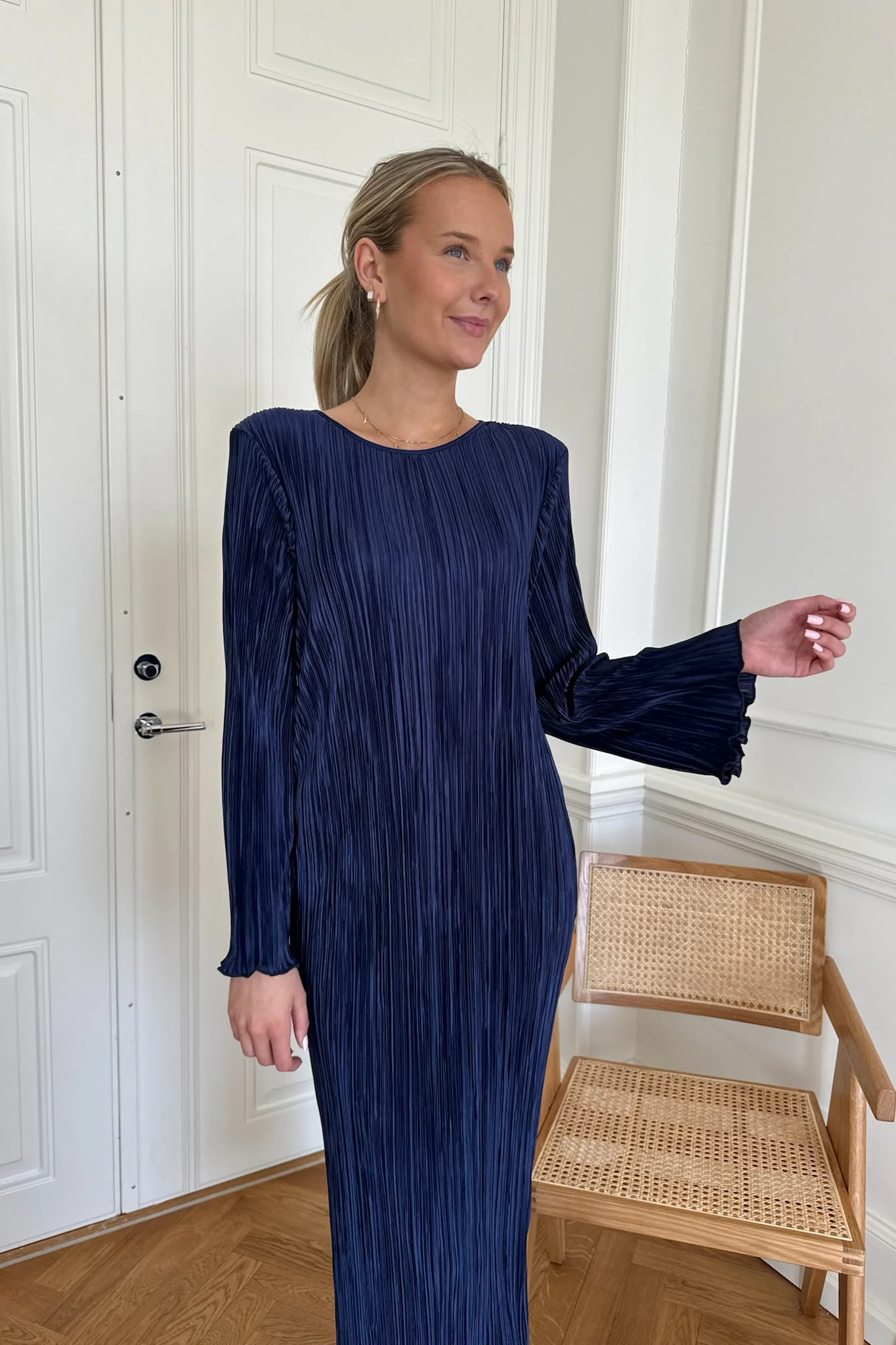 KellyIC Long Plissé Dress - Navy - Image 13