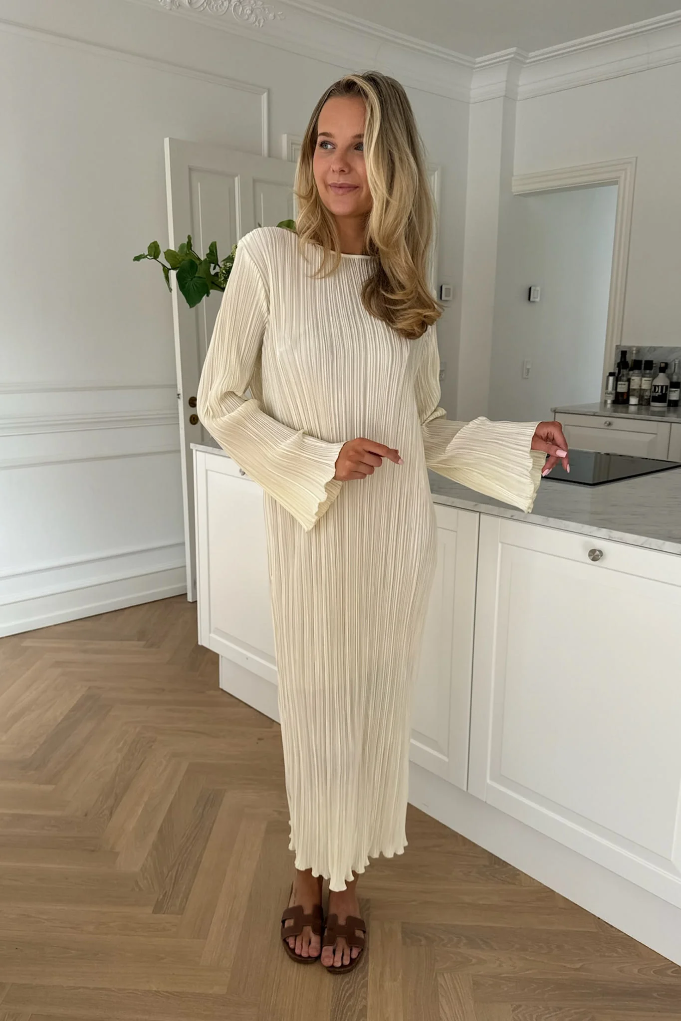 KellyIC Long Plissé Dress - Off White - Image 5