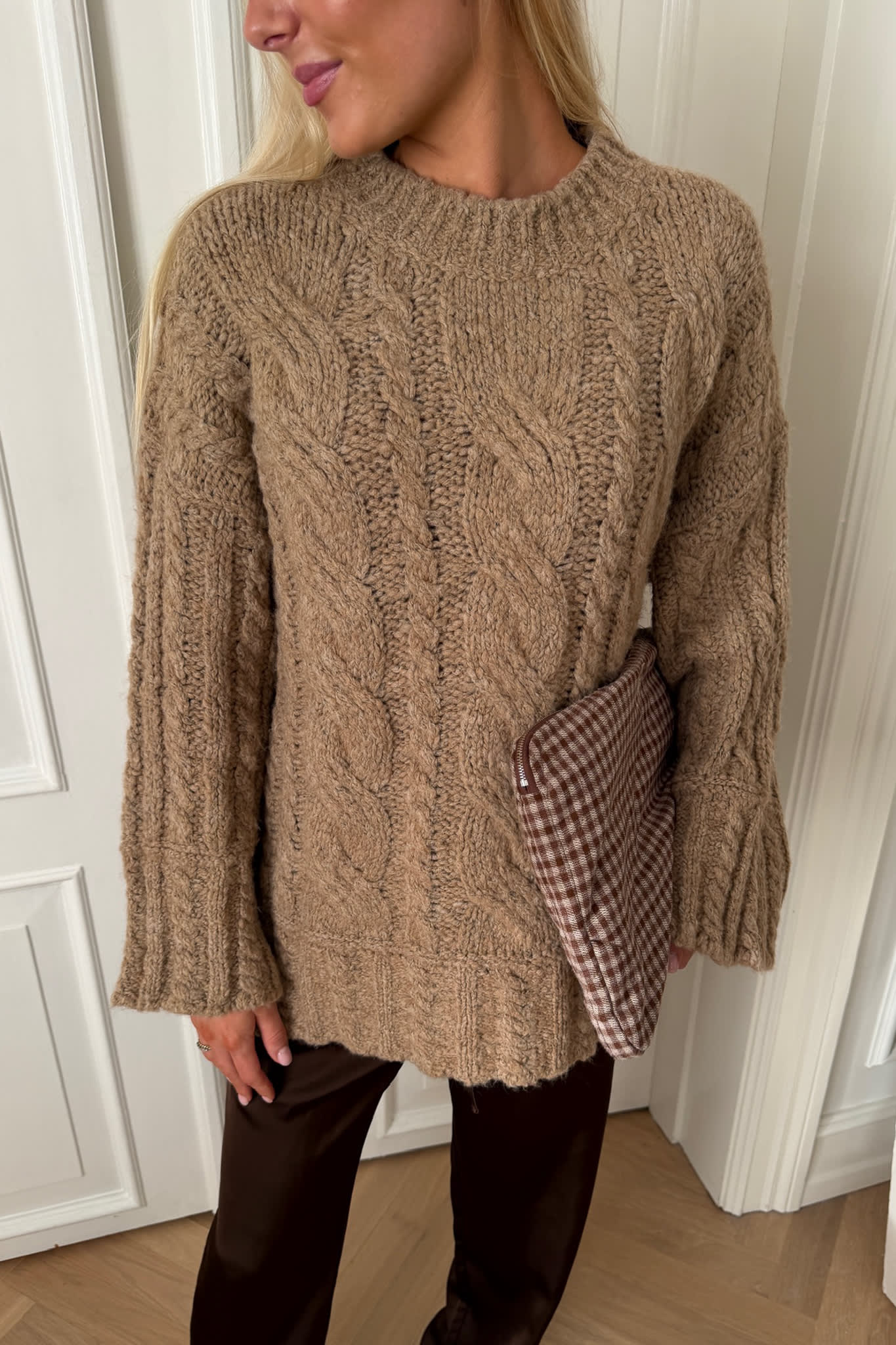 KikiIC Sweater - Beige - Image 10