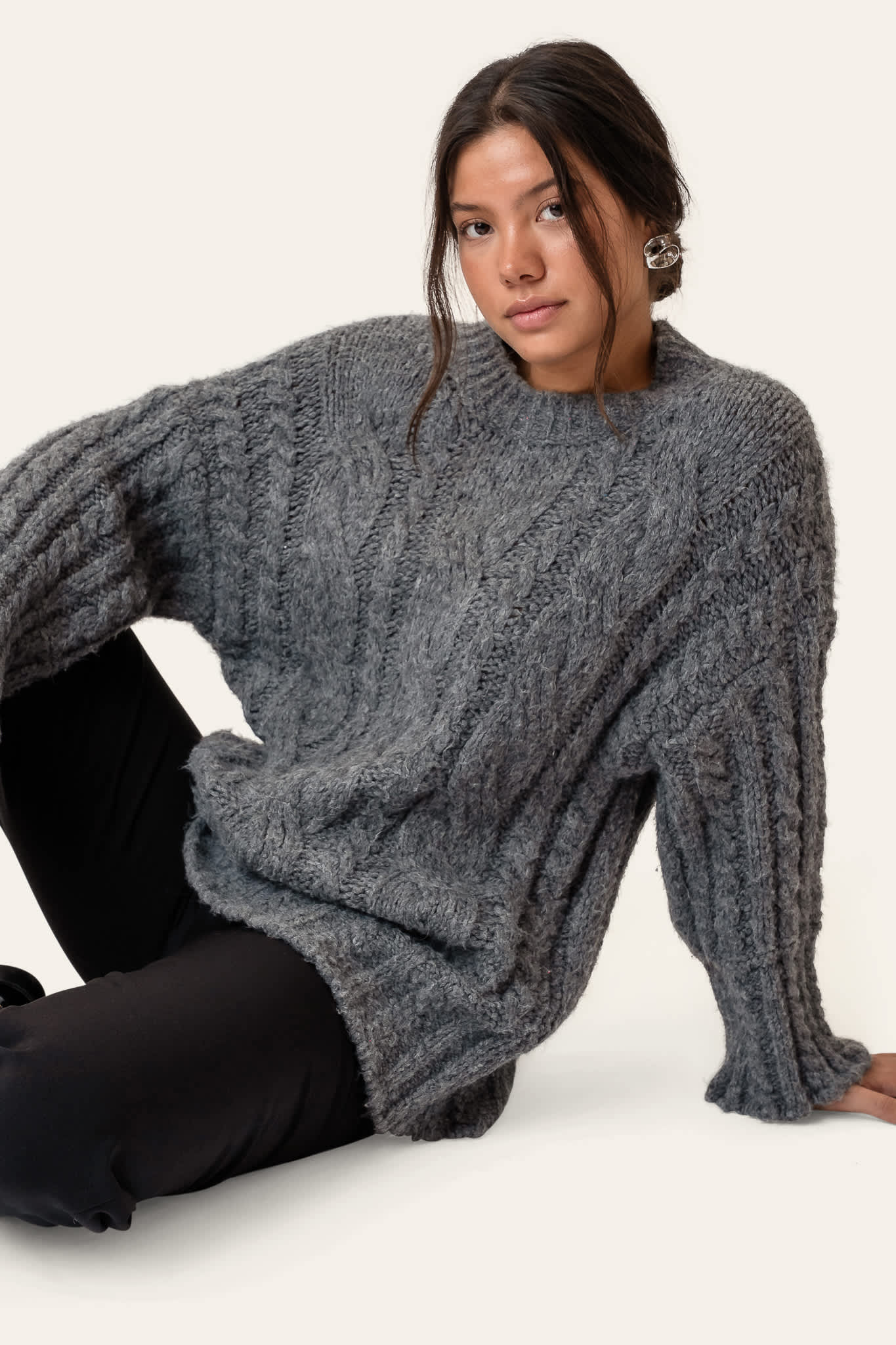 KikiIC Sweater - Grey - Image 4